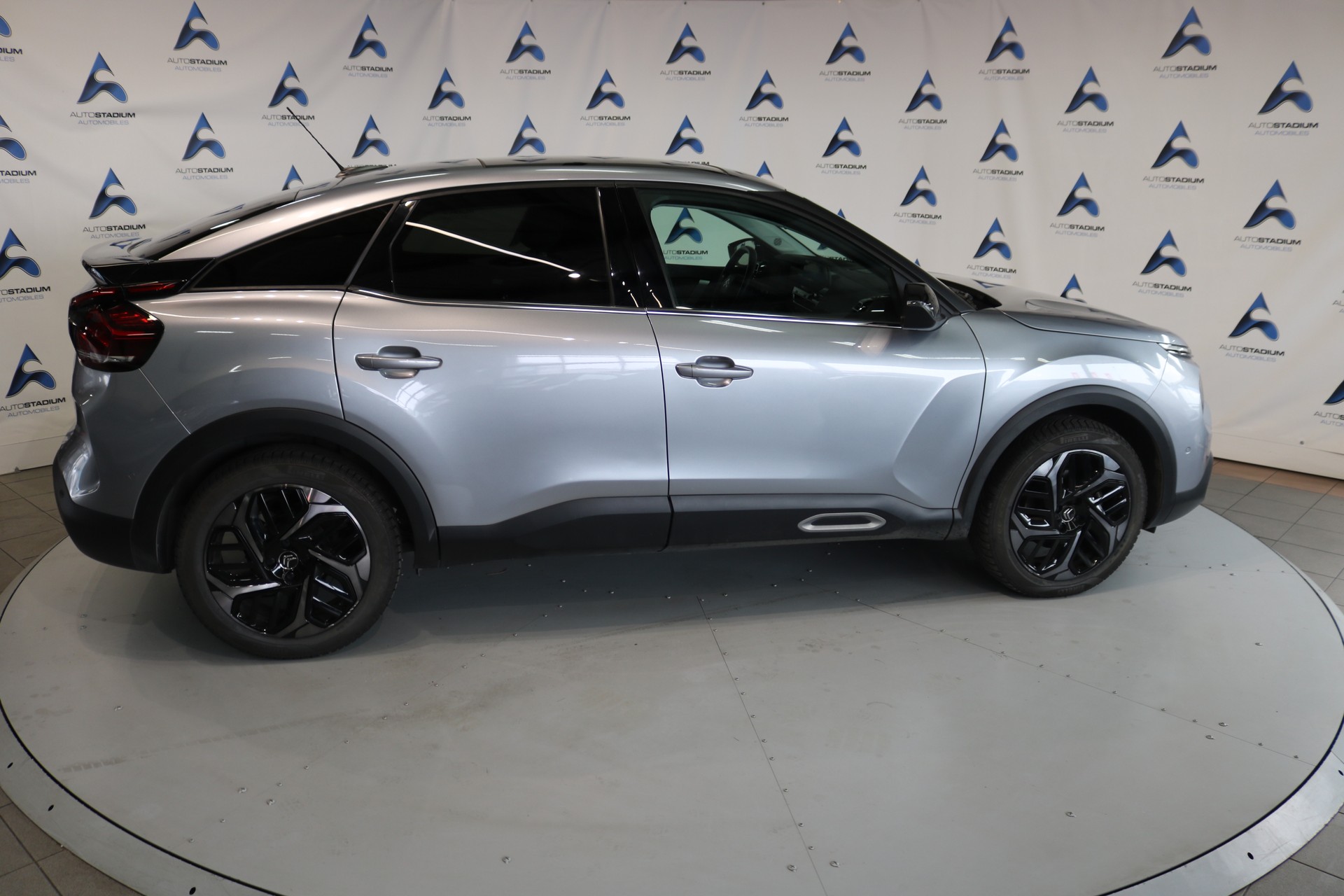CITROEN C4 Shine EAT8-image-24