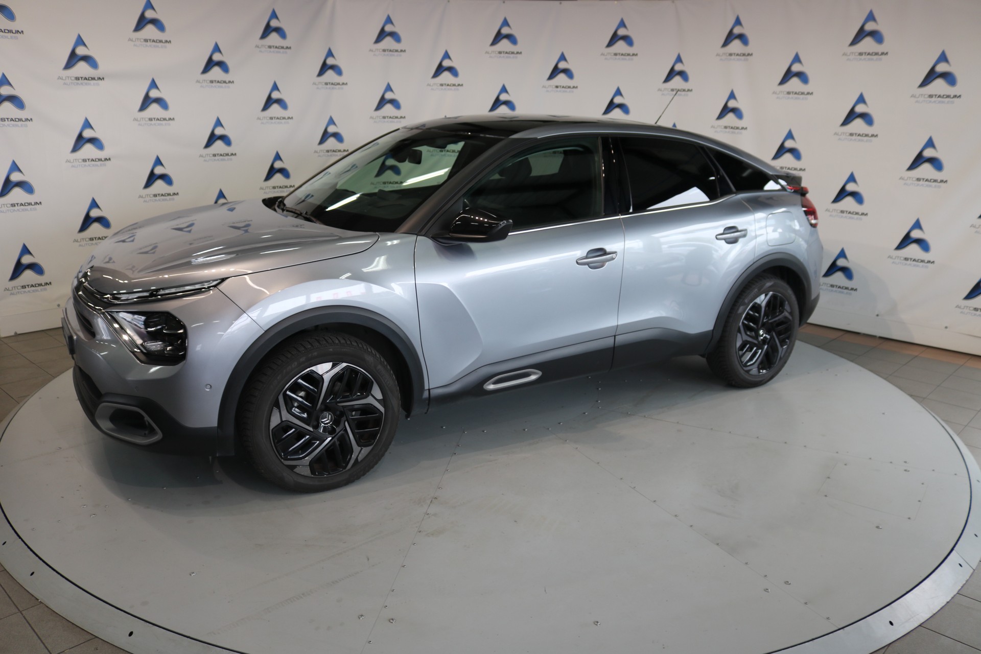 CITROEN C4 Shine EAT8-image-12