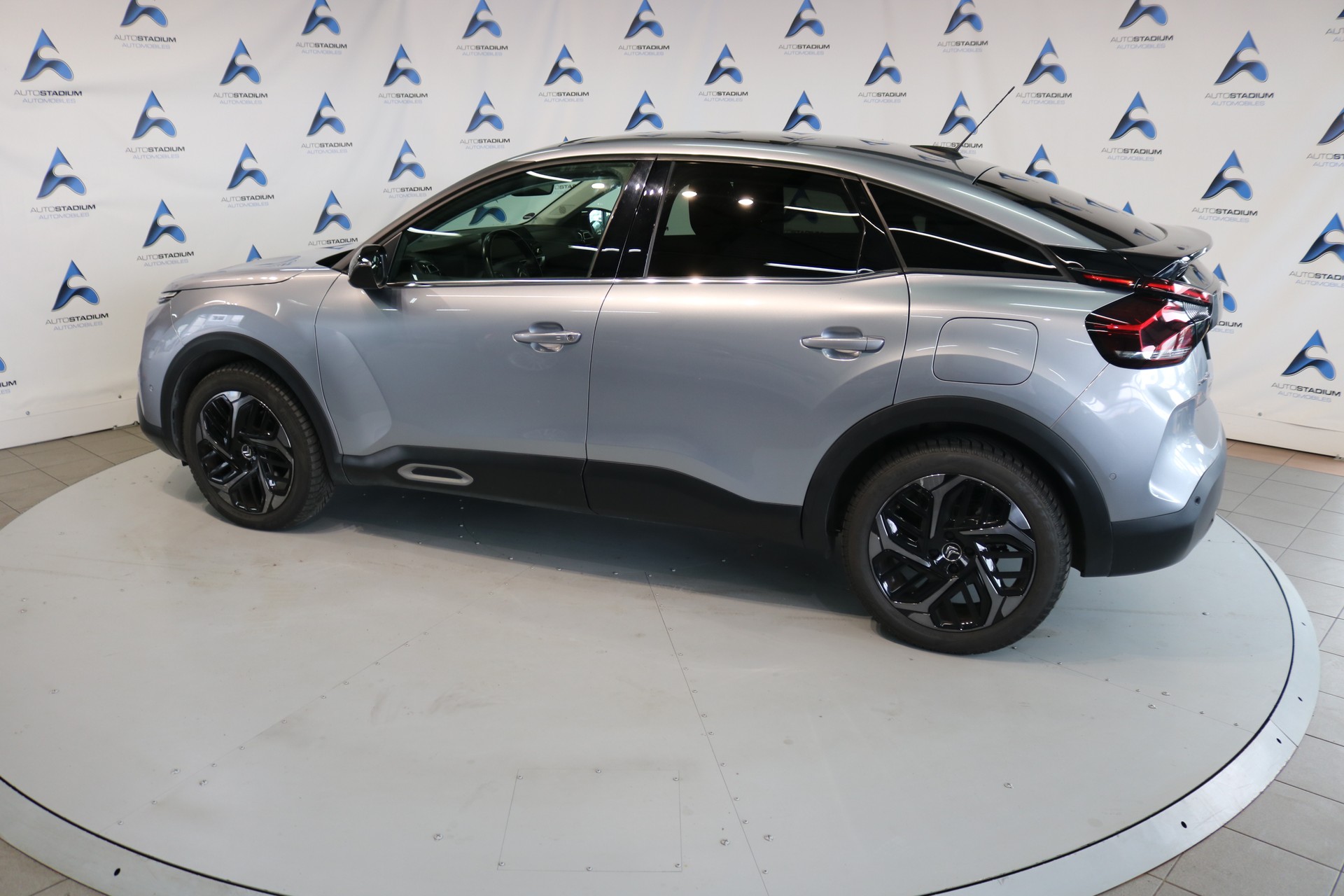 CITROEN C4 Shine EAT8-image-55