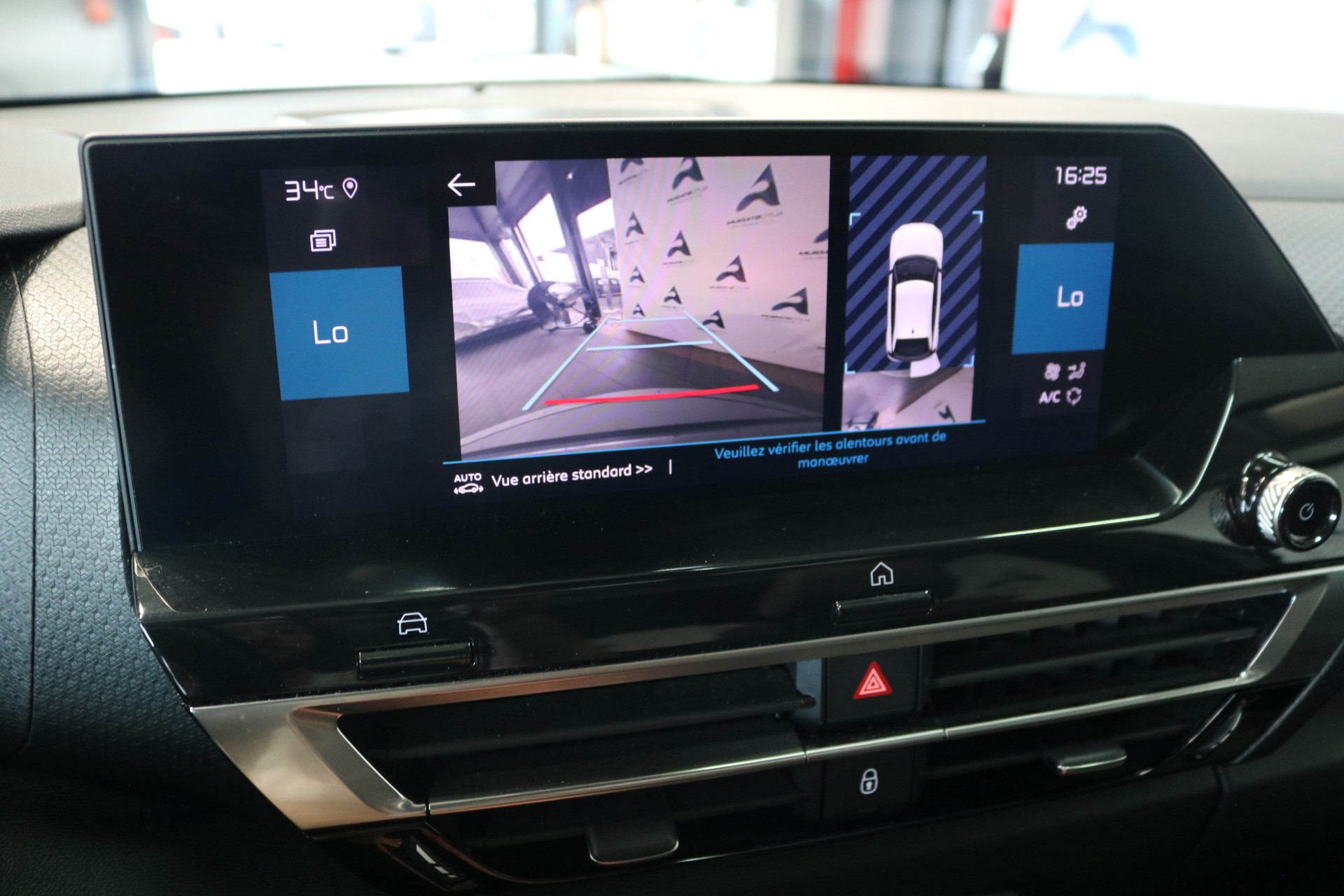 CITROEN C4 Shine EAT8-image-45