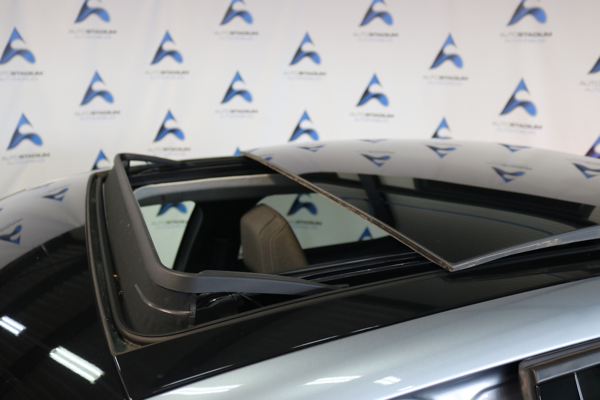 CITROEN C4 Shine EAT8-image-44