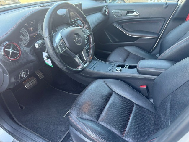 MERCEDES-BENZ A 250 Sport-image-7