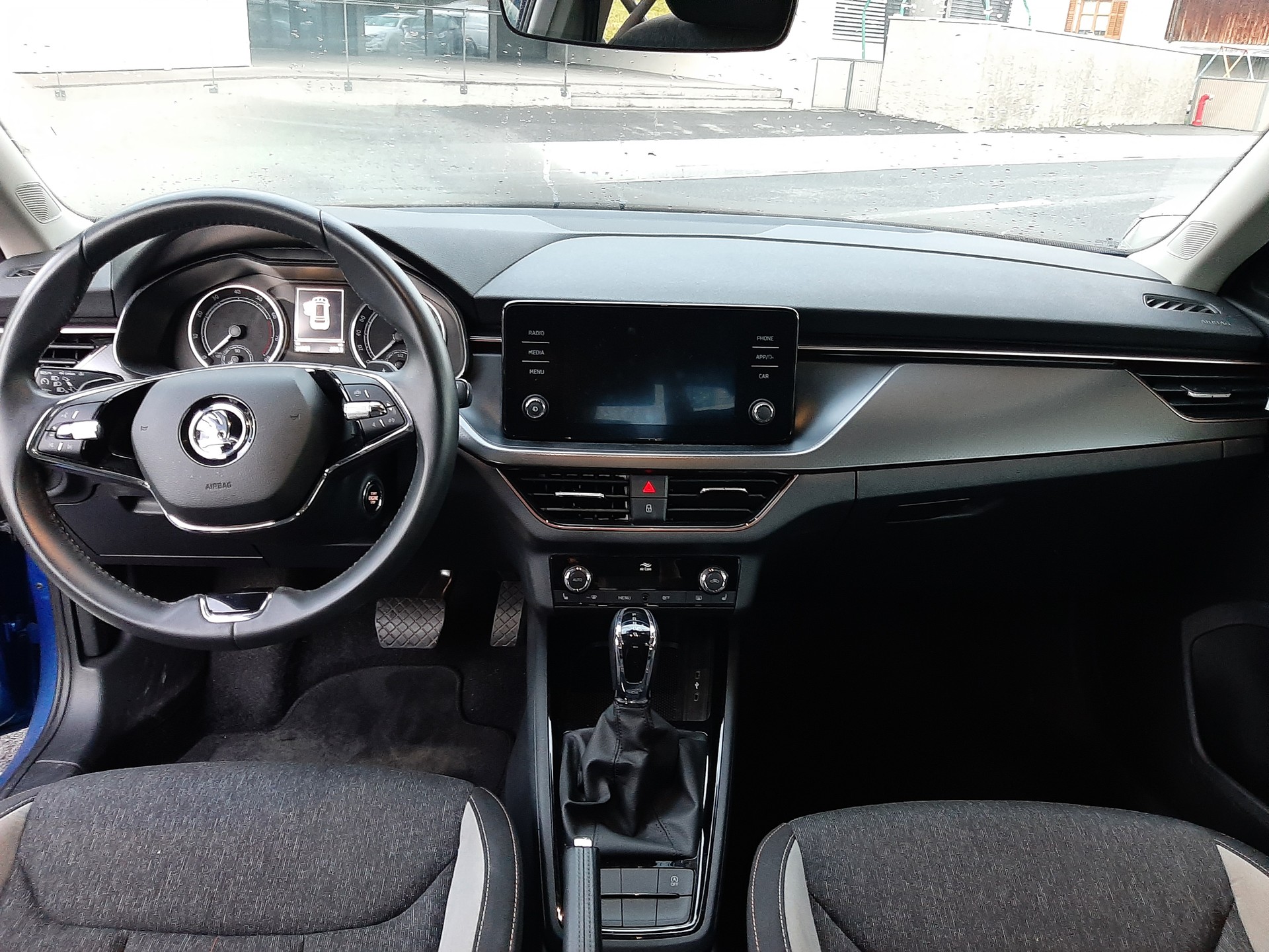 SKODA 1.0 TSI Style DSG-image-7