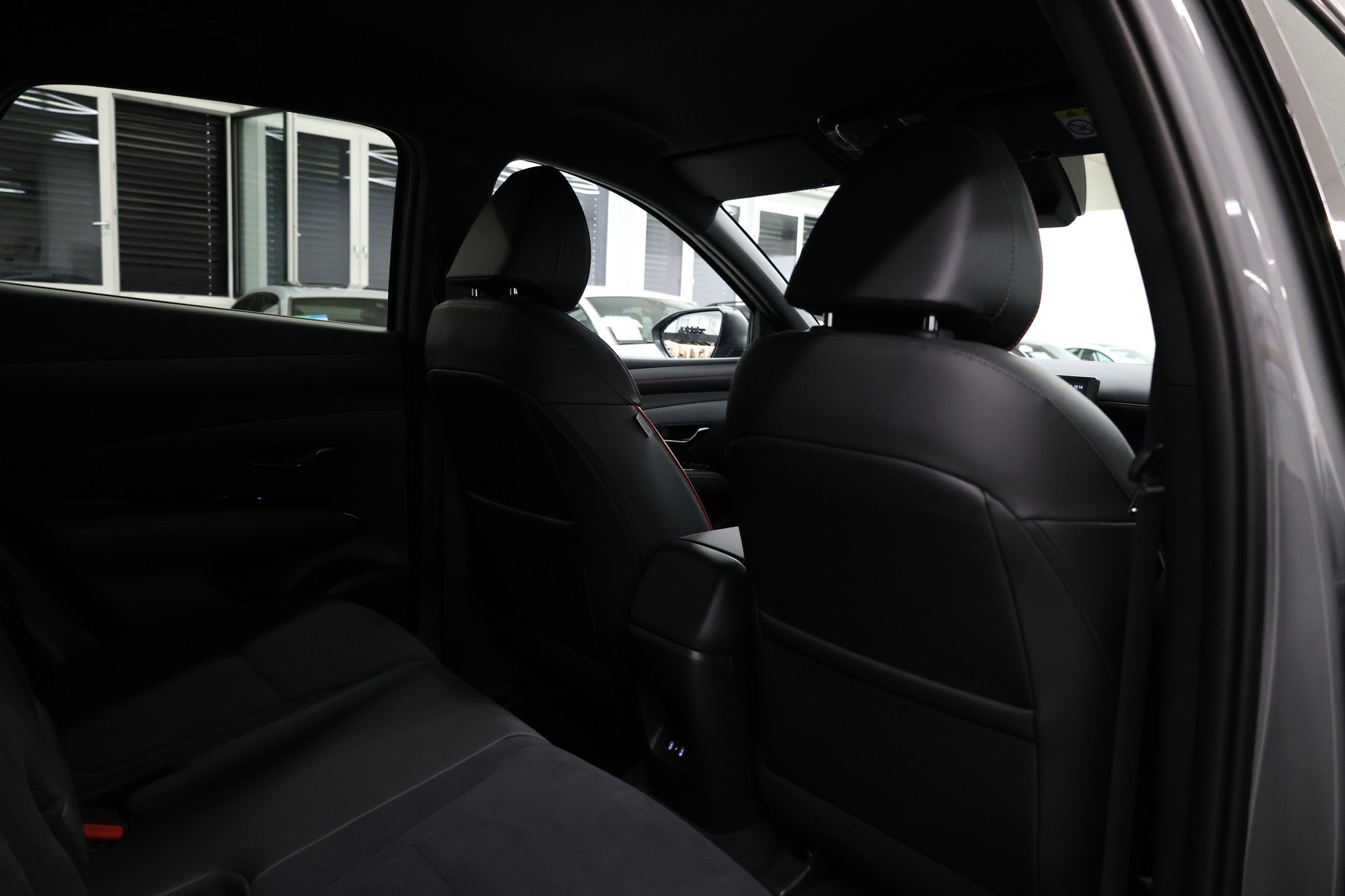 HYUNDAI Tucson 1.6 T-GDi PHEV N-Line 4WD-image-31