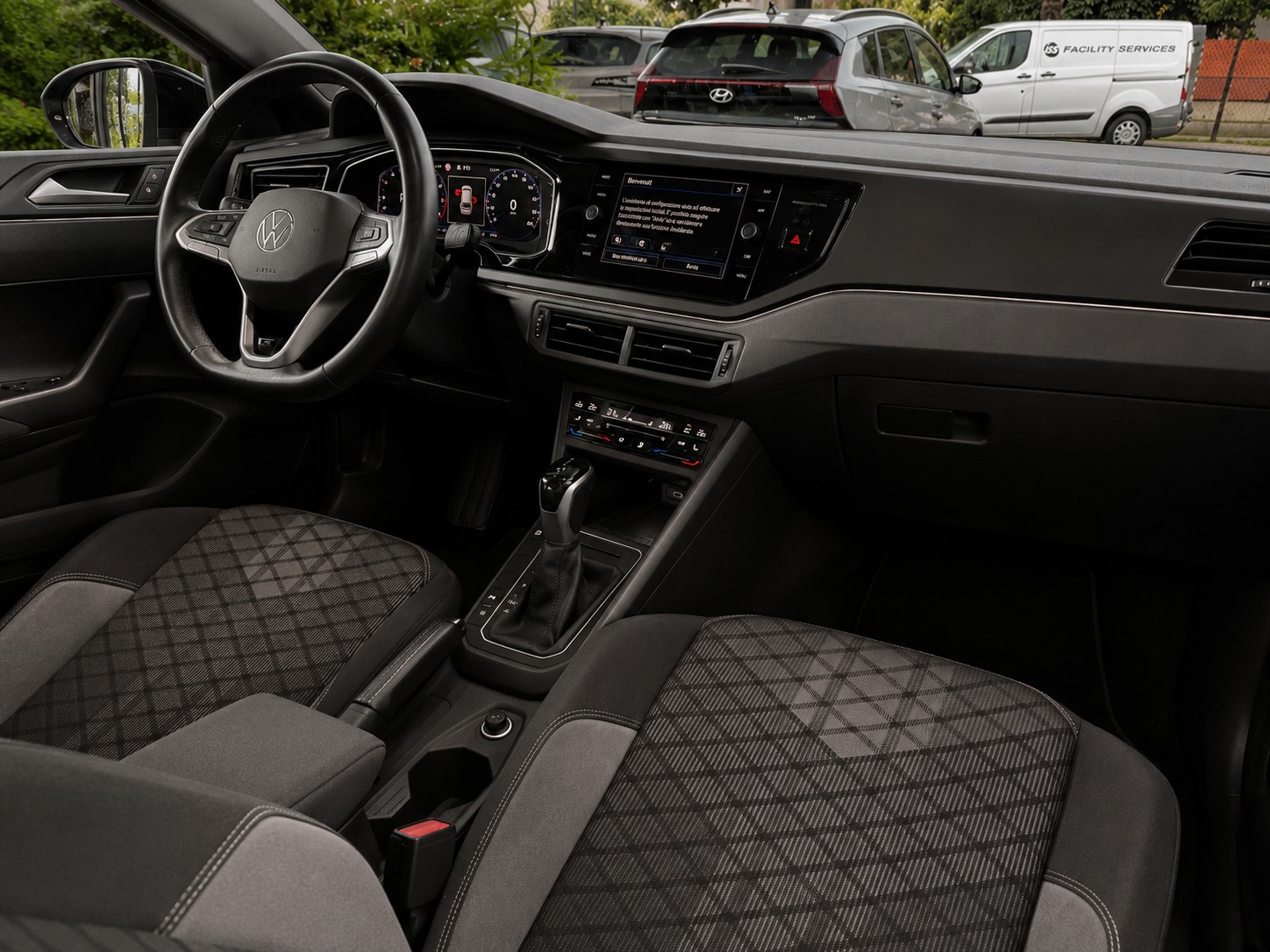 VW Taigo 1.0 TSI R-Line DSG-image-9