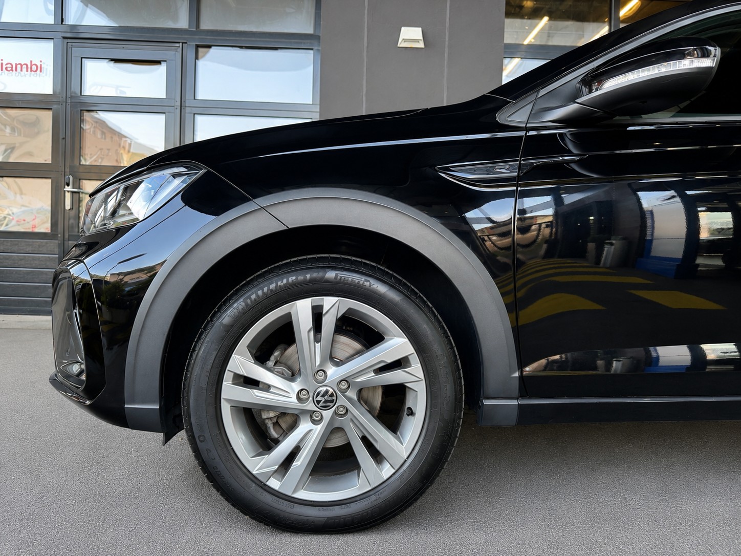 VW Taigo 1.0 TSI R-Line DSG-image-5