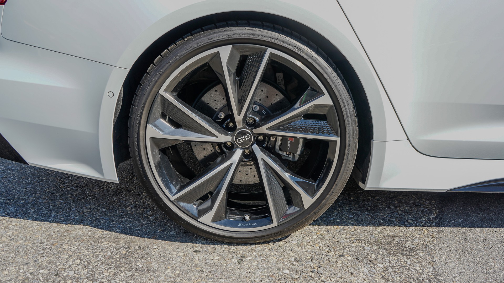 AUDI MTM 4.0 V8 TFSI quattro ***MTM STAGE 4 1001PS STRASSENZUGELASSEN / KERAMIK BREMSANLAGE***-image-9