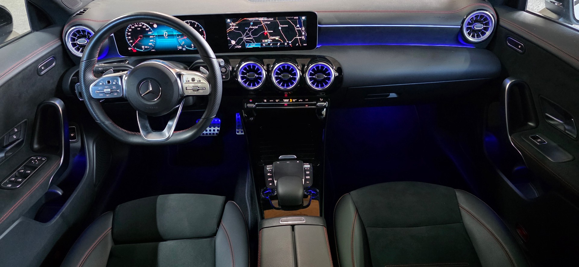 MERCEDES-BENZ CLA 250 AMG Line 7G-DCT *SpurhalteAssistens*360°Kamera*Ambientebeleuchtung*Sitzheizung*-image-10