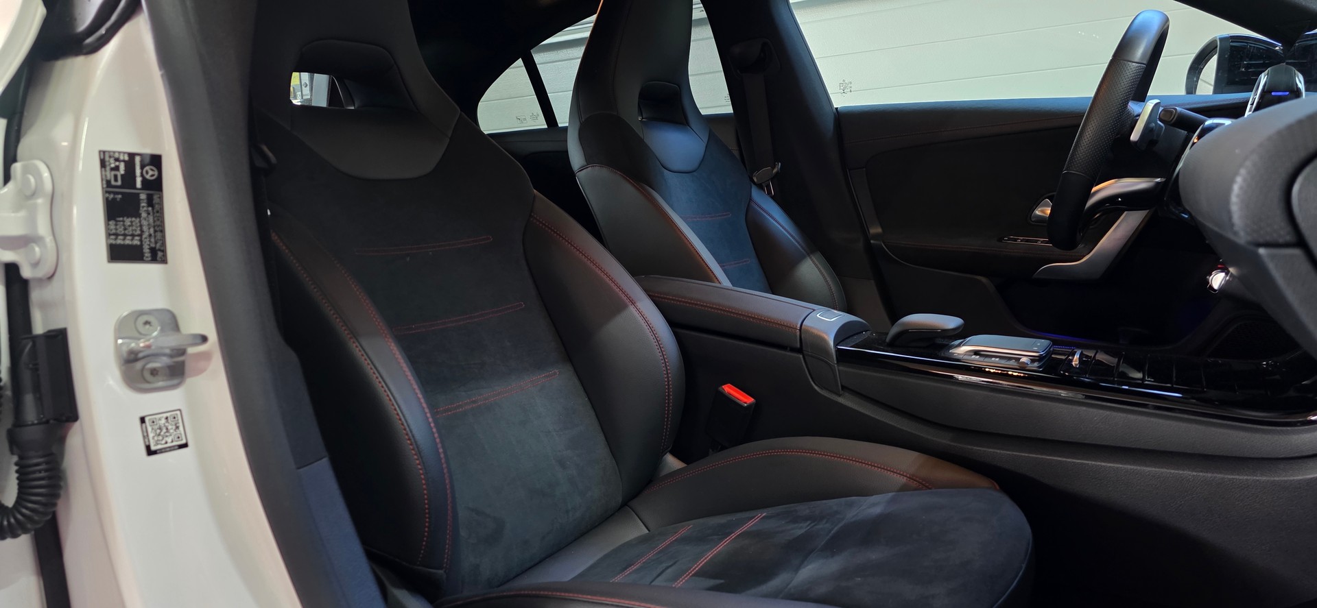 MERCEDES-BENZ CLA 250 AMG Line 7G-DCT *SpurhalteAssistens*360°Kamera*Ambientebeleuchtung*Sitzheizung*-image-24