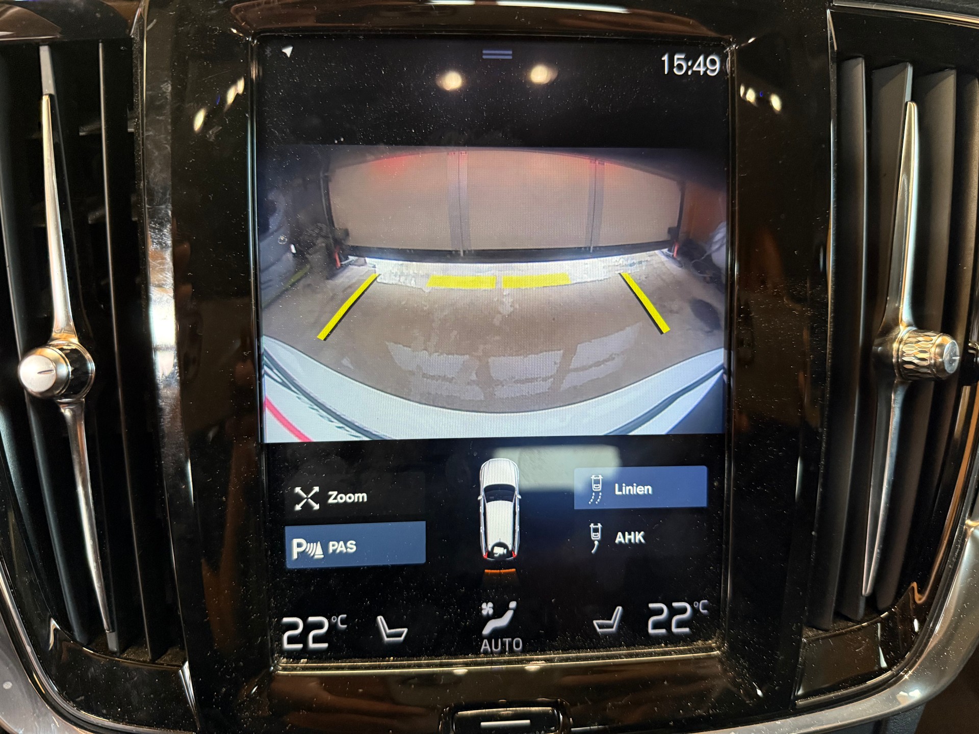 VOLVO V90 D4 AWD Momentum Geartronic-image-11