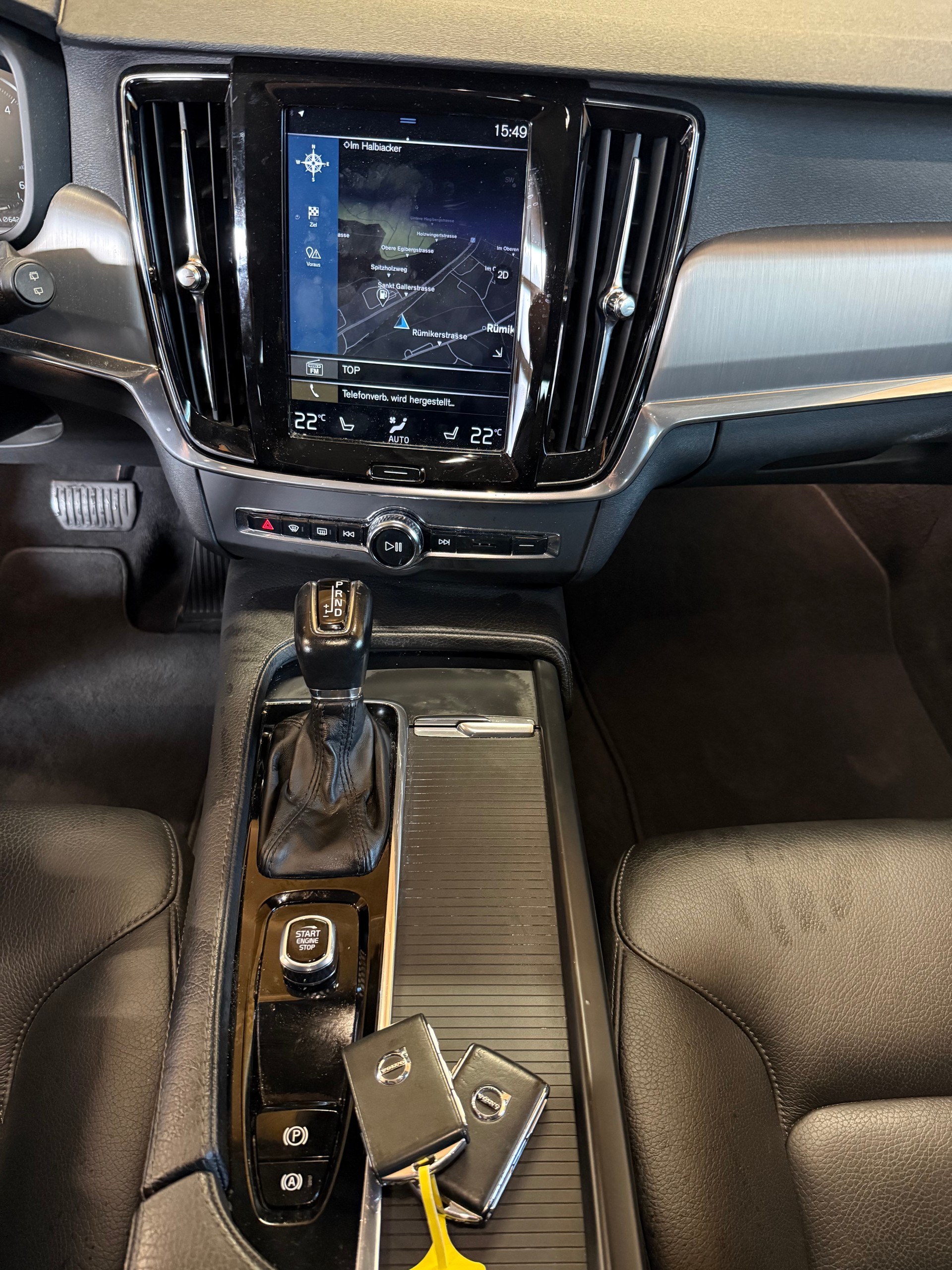 VOLVO V90 D4 AWD Momentum Geartronic-image-8