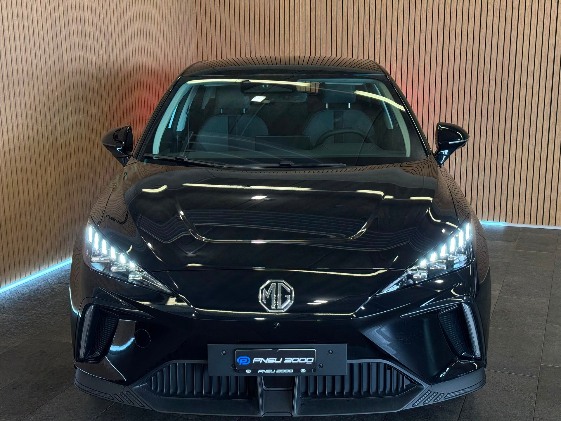 MG 4 EV 64kWh Premium *Facelift* 452KM Reichweite-image-1