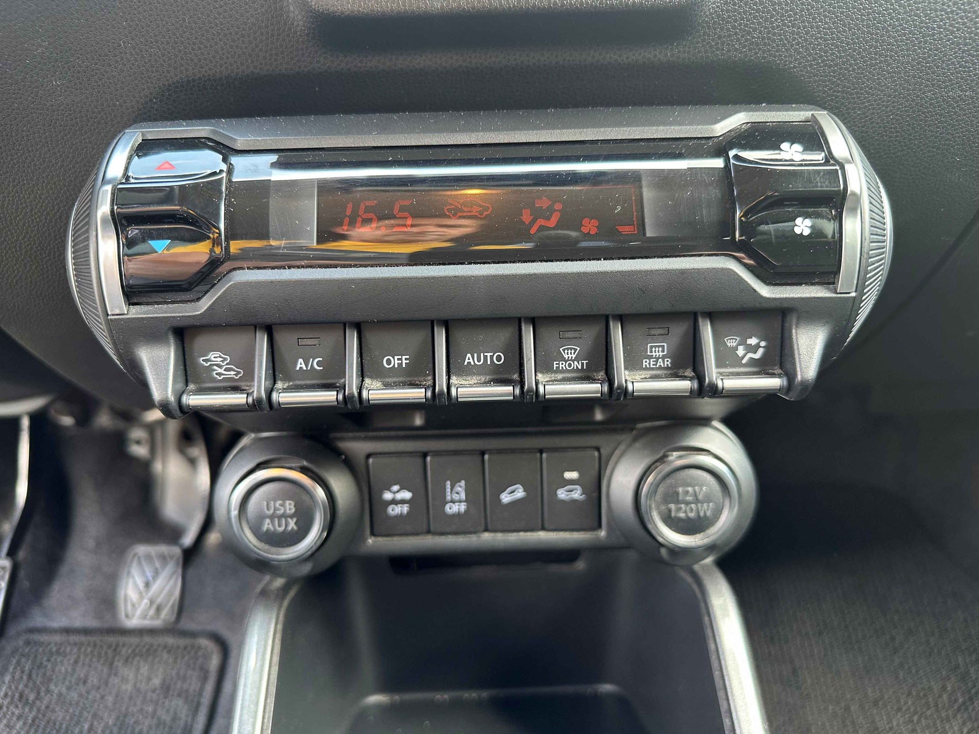 SUZUKI Ignis 1.2 Compact+ Hybrid 4x4-image-16