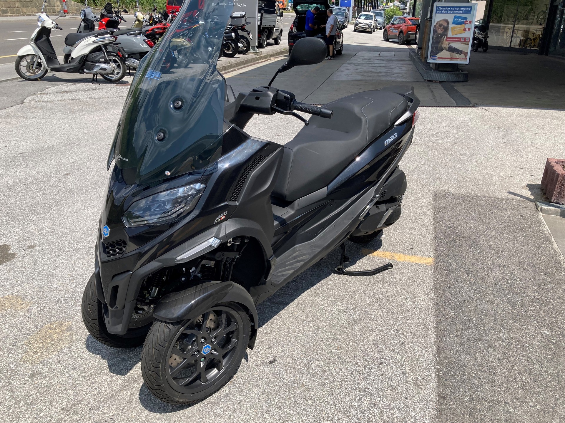 PIAGGIO MP3 400 RST