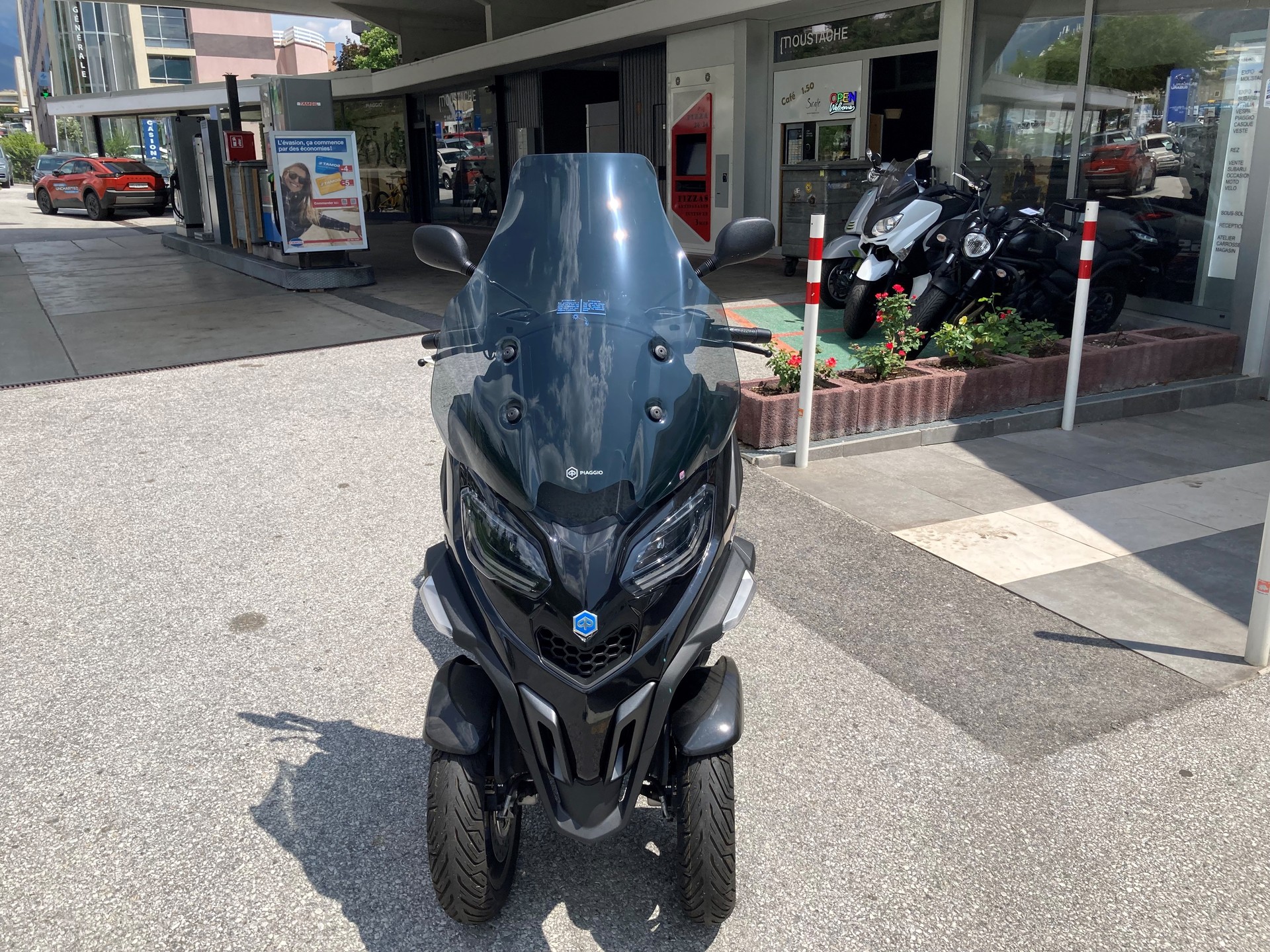 PIAGGIO MP3 400 RST-showroom-element-1