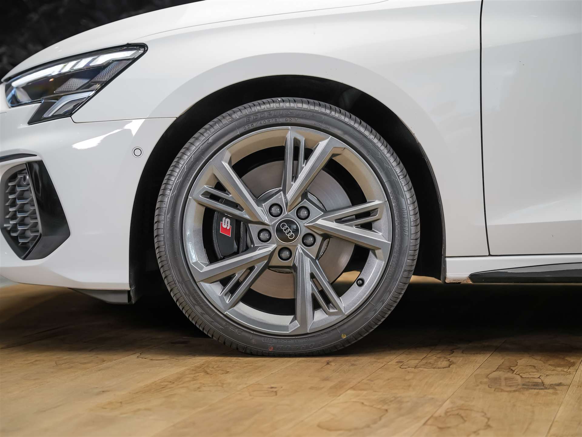 AUDI S3 Limousine 2.0 TFSI quattro S-tronic *Abstandsregler*Sitzheizung*Rückfahrkamera*-image-16