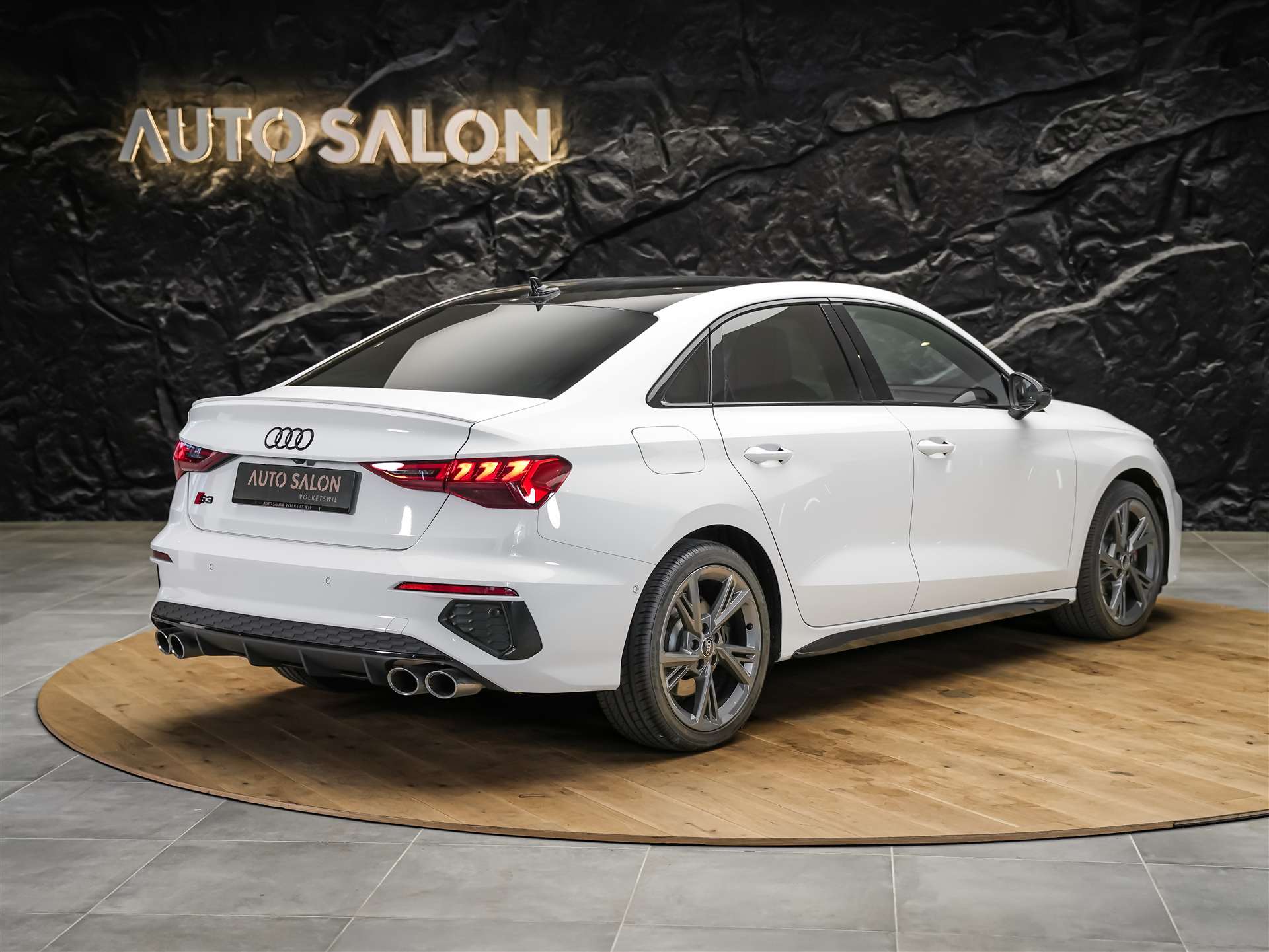 AUDI S3 Limousine 2.0 TFSI quattro S-tronic *Abstandsregler*Sitzheizung*Rückfahrkamera*-image-4