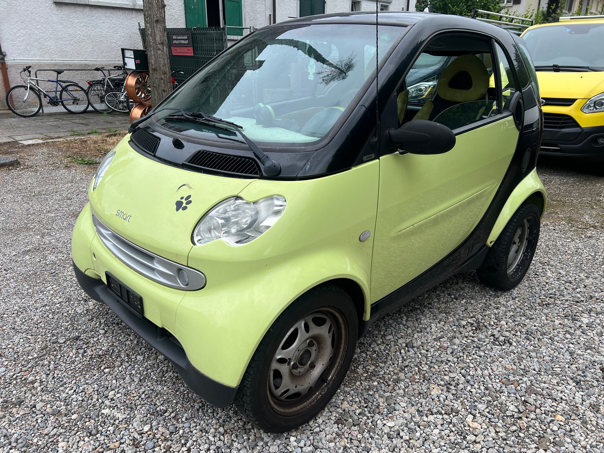 SMART fortwo creamstyle-image-2