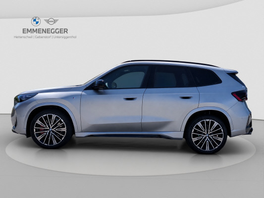 BMW X1 M35i xDrive-showroom-element-1