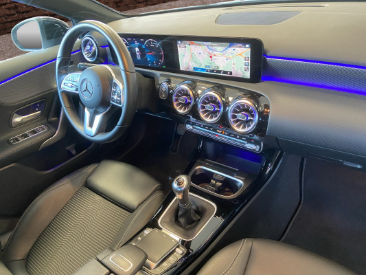 MERCEDES-BENZ A 180 d Night Star-image-13