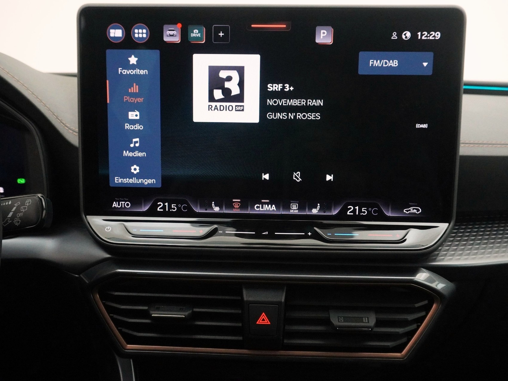 CUPRA Leon 1.5 eTSI DSG-image-21