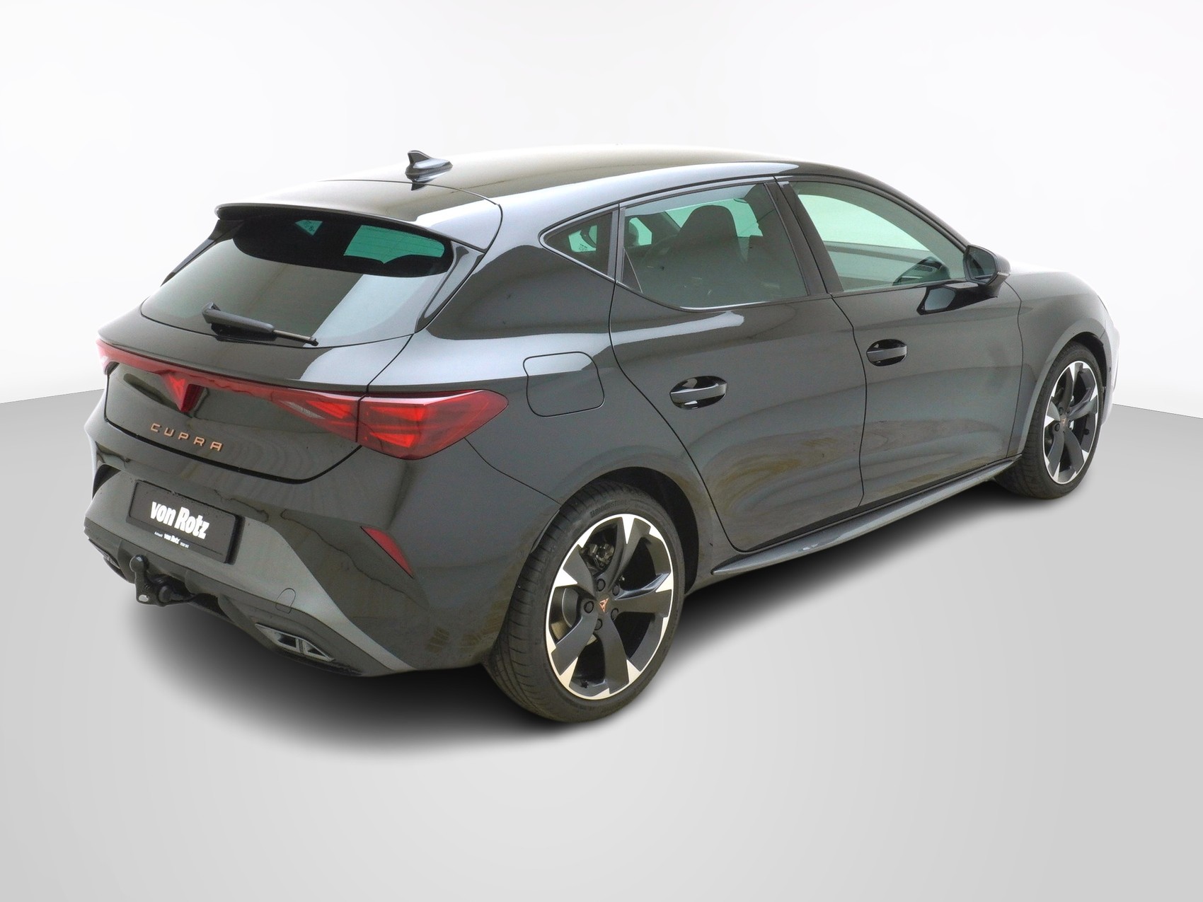 CUPRA Leon 1.5 eTSI DSG-image-4