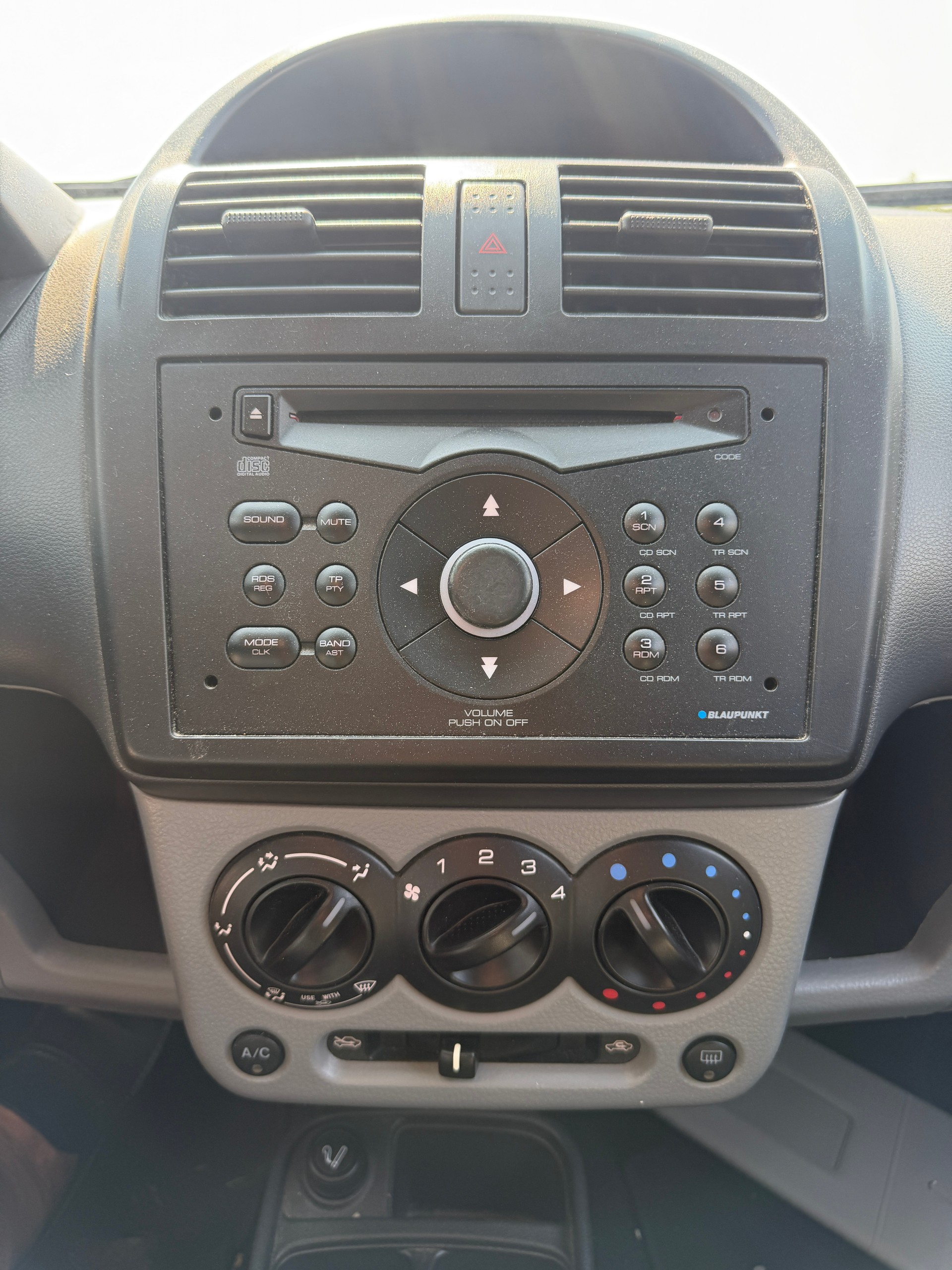 SUBARU G3X Justy 1.3 AWD Blue-/Silver-Special-image-9