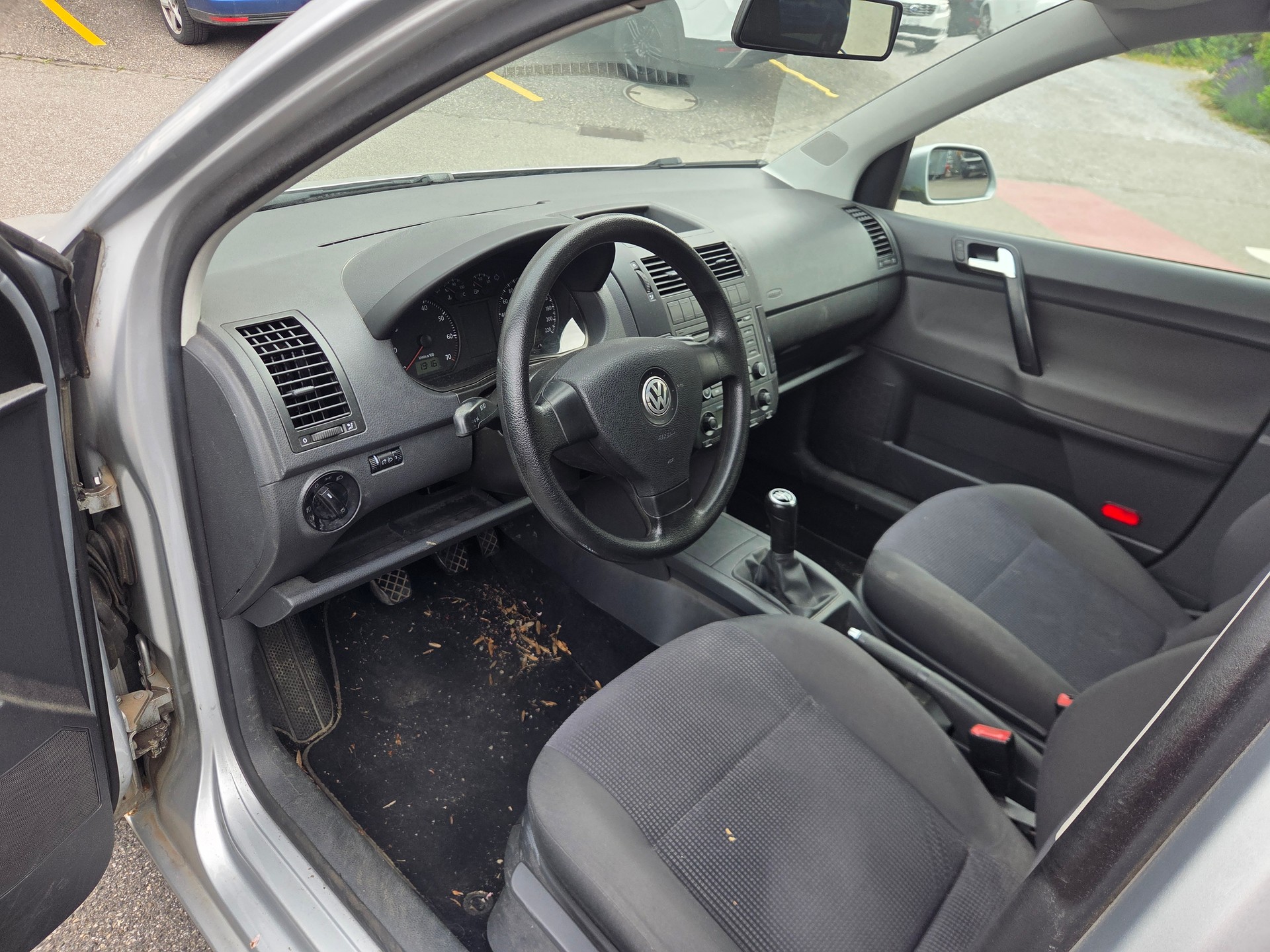 VW Polo 1.6 16V Comfortline-image-13