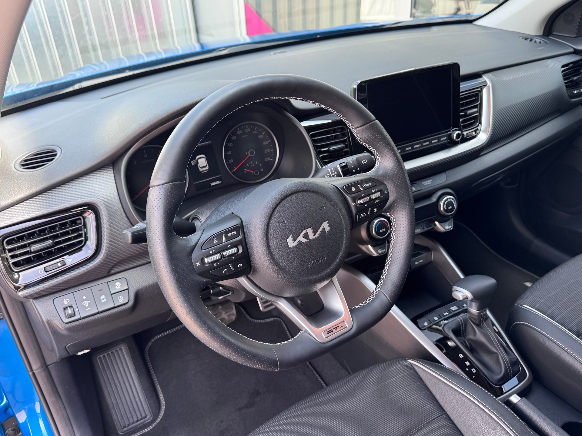 KIA Stonic 1.0 T-GDI MHEV GT-Line+Automat+Navi+Rückfahrkamera+ACC+LED Scheinwerfer+Sitz-/Lenkradheizung+AHK mit 900 kg+Winteräder+-image-9