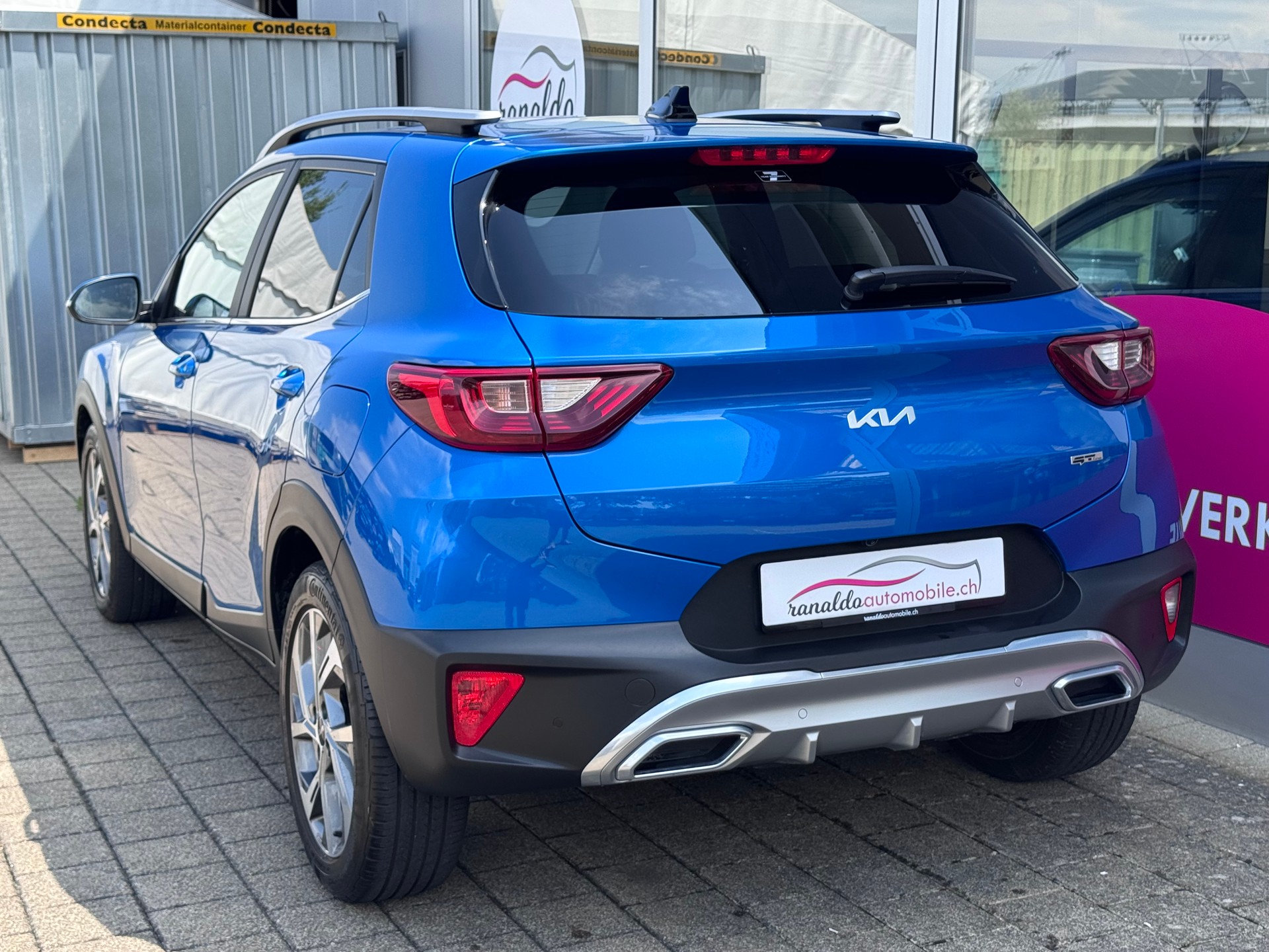 KIA Stonic 1.0 T-GDI MHEV GT-Line+Automat+Navi+Rückfahrkamera+ACC+LED Scheinwerfer+Sitz-/Lenkradheizung+AHK mit 900 kg+Winteräder+-image-4