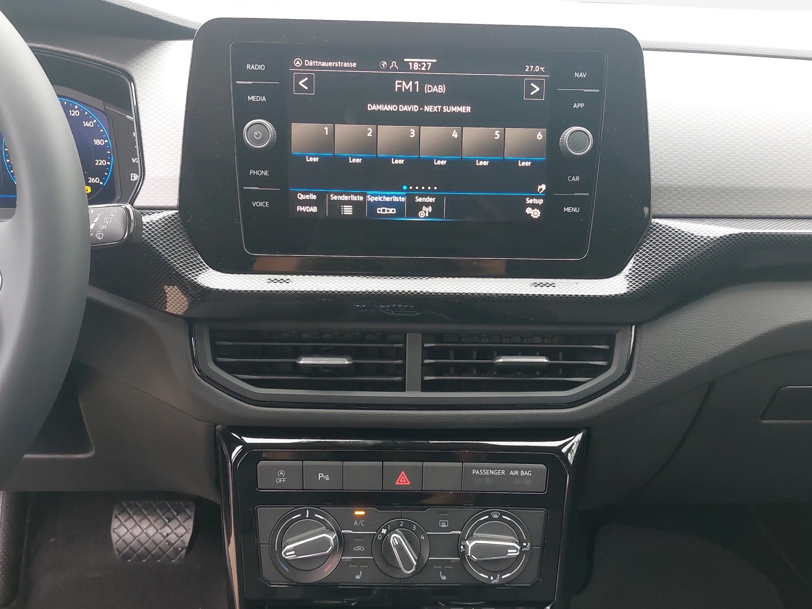 VW T-Cross 1.0 TSI EVO Life DSG-image-10