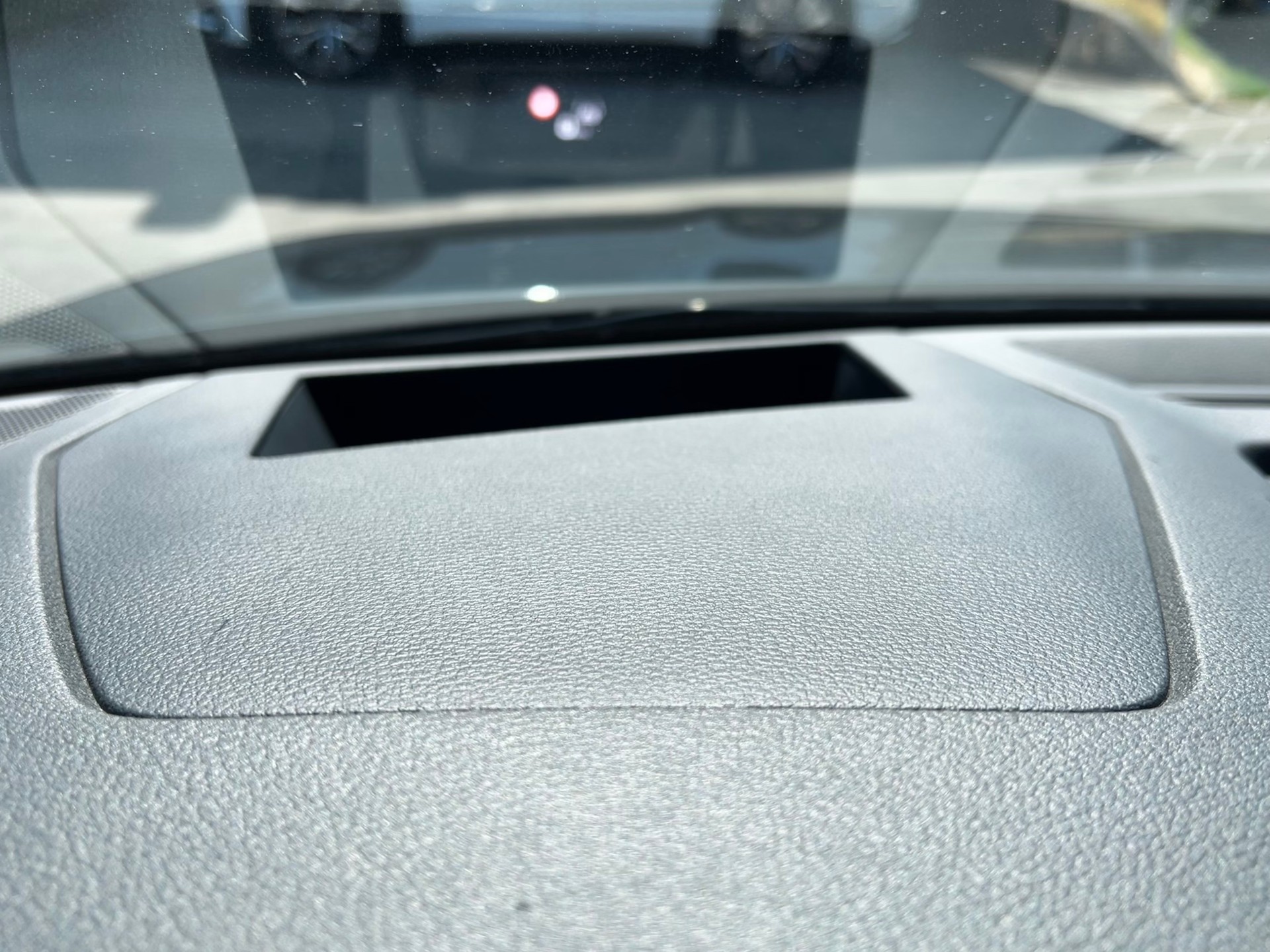 AUDI e-tron 55 S Line quattro-image-17