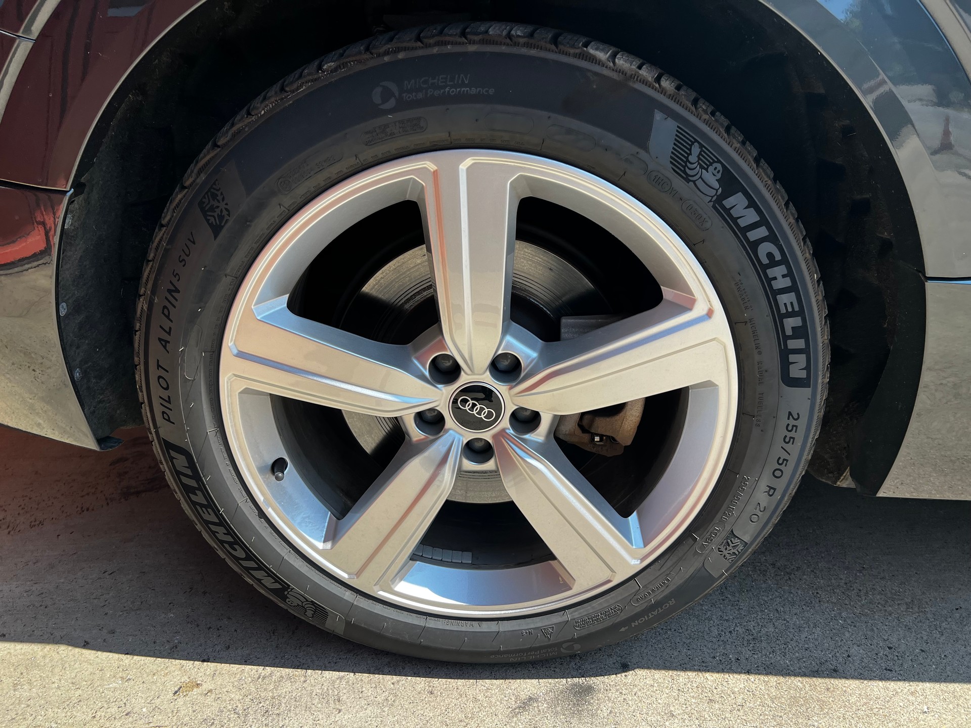AUDI e-tron 55 S Line quattro-image-24