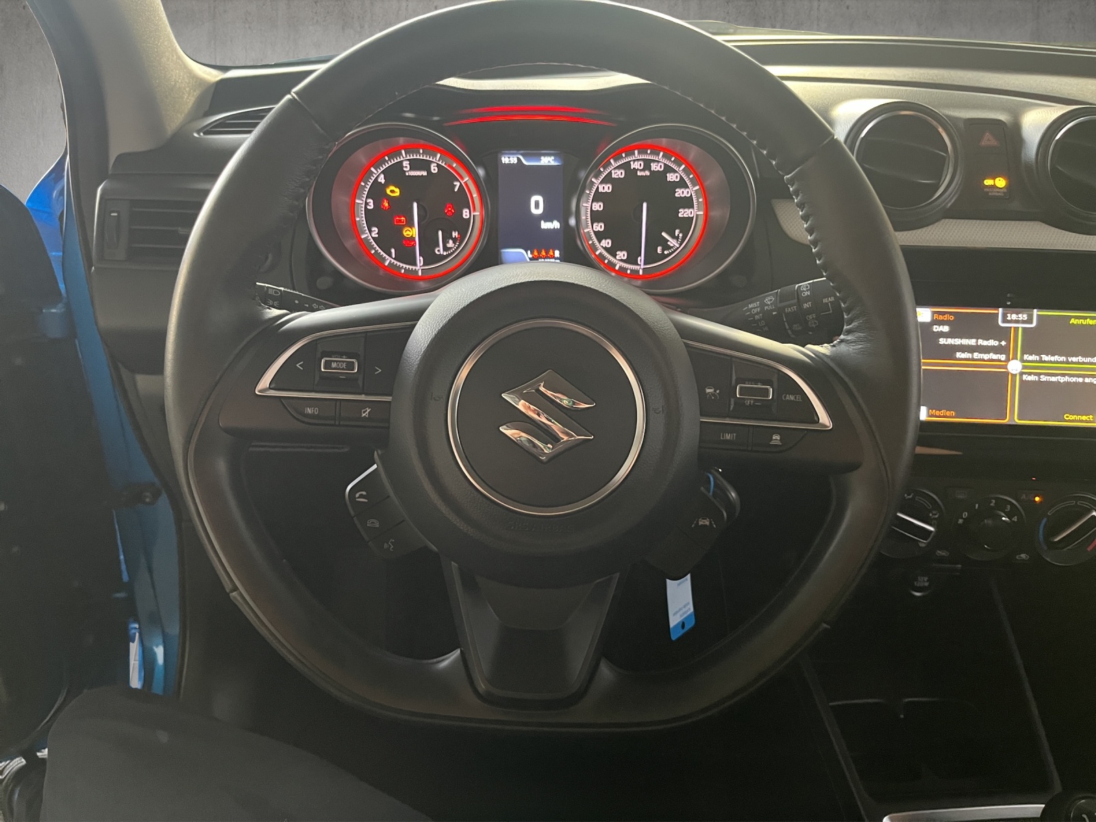 SUZUKI Swift 1.2 Compact+ Hybrid 4x4-image-11