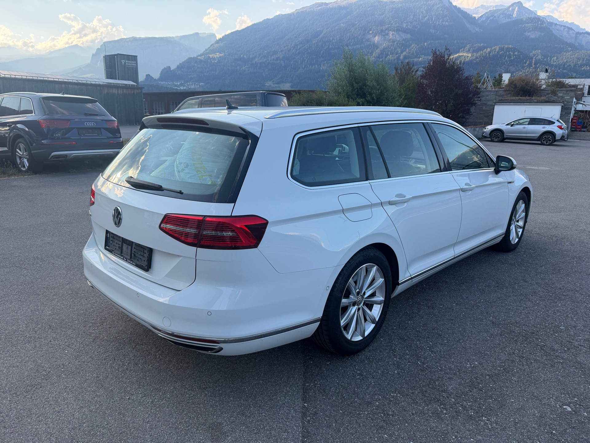 VW Passat Variant 2.0 TSI BMT Highline 4Motion DSG-image-3