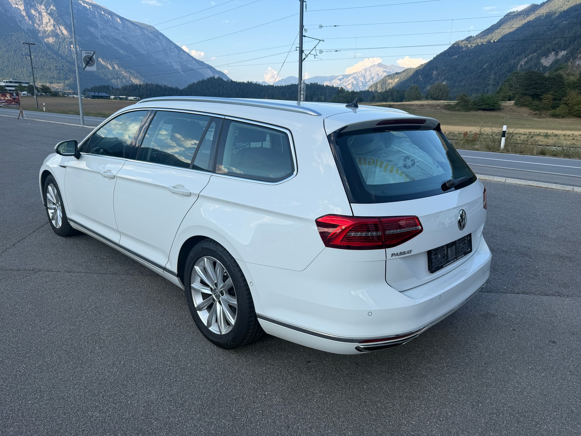 VW Passat Variant 2.0 TSI BMT Highline 4Motion DSG-image-5