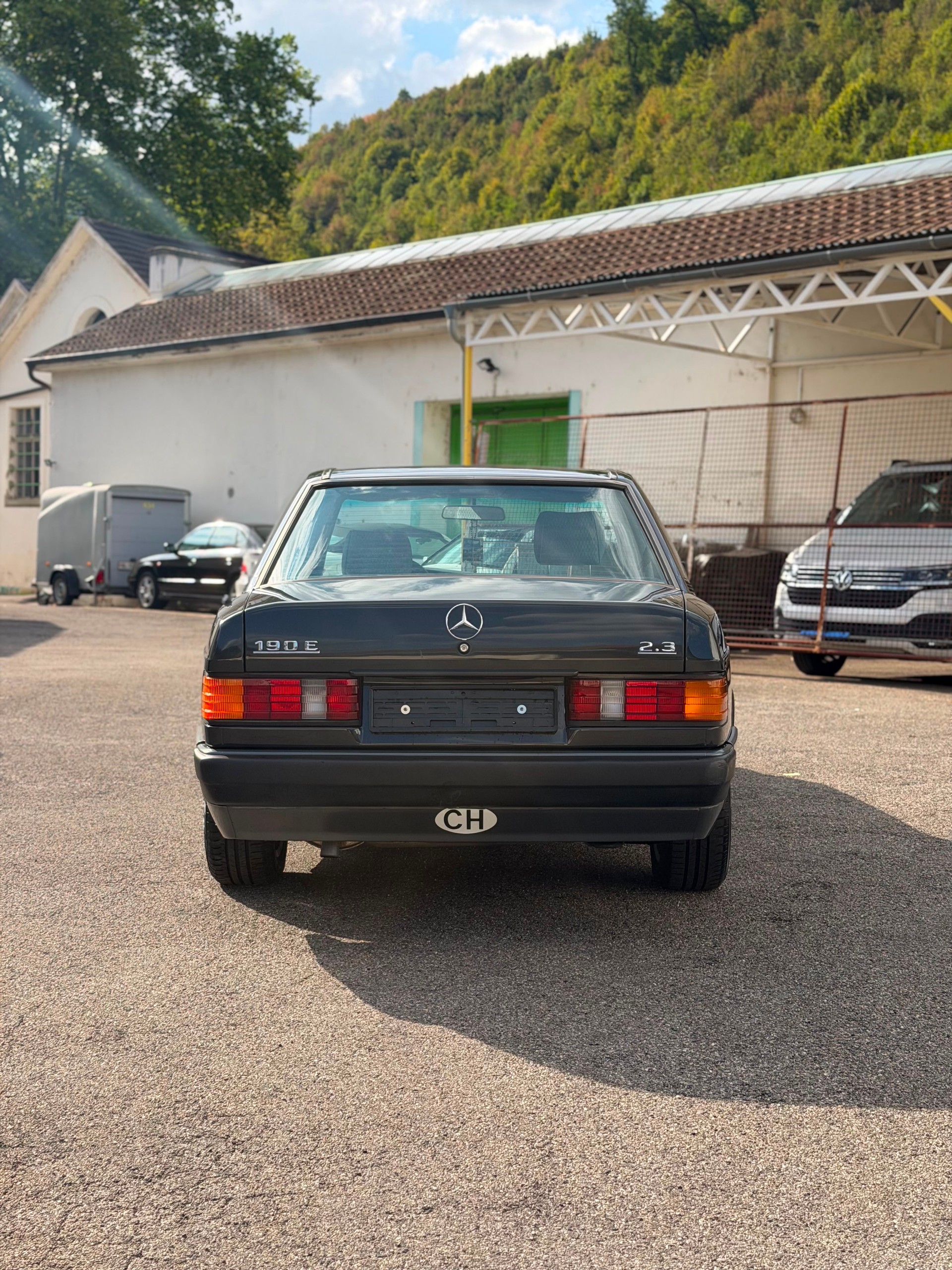 MERCEDES-BENZ 190 E 2.3-image-6