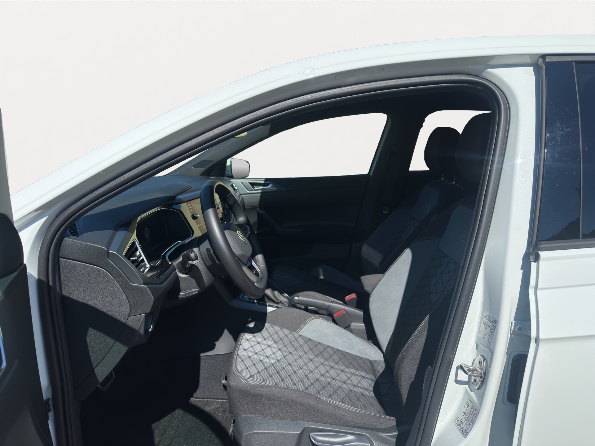 VW Polo 1.0 TSI R-Line DSG-image-5