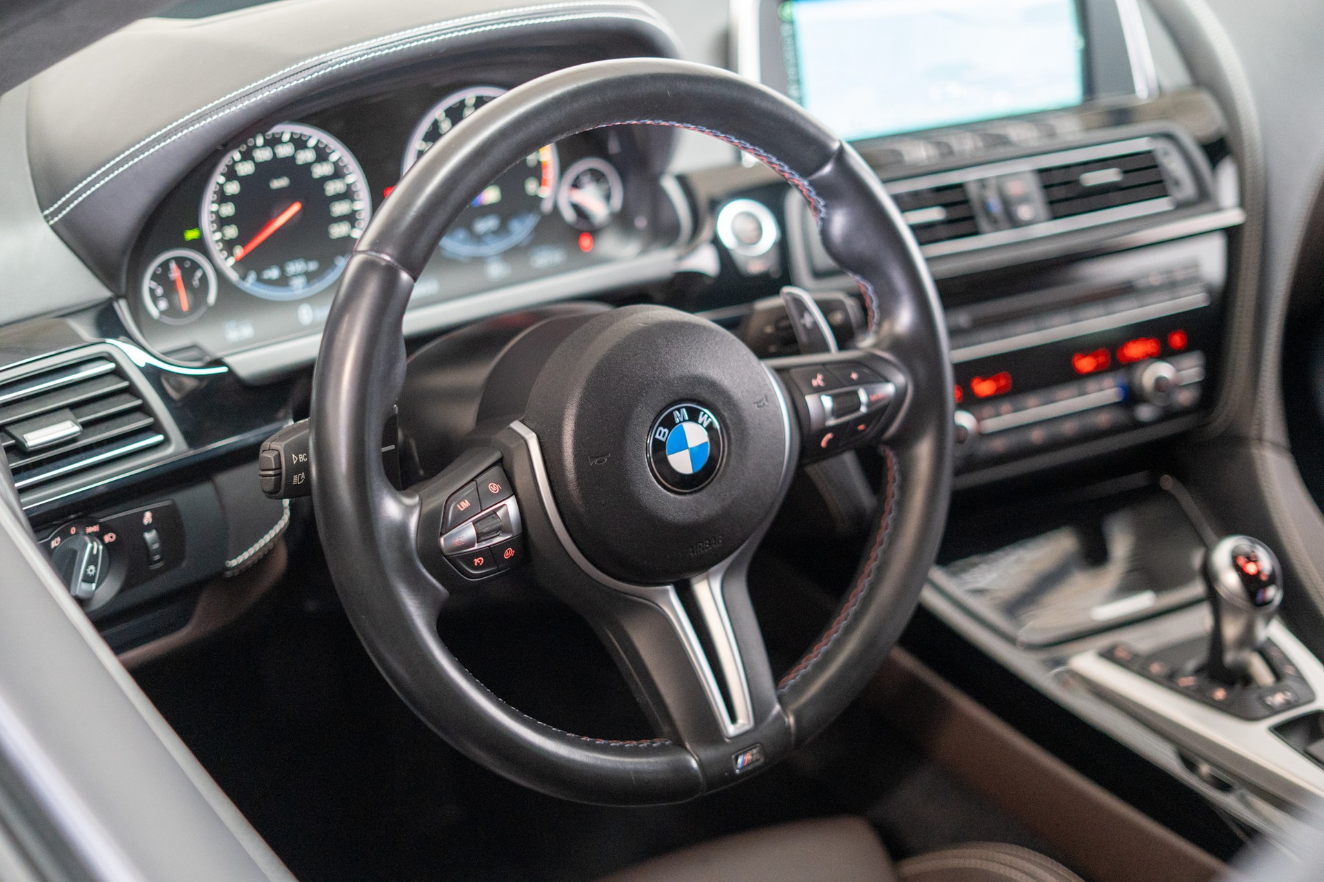 BMW M6 Gran Coupé / Rückfahrkamera / HeadUp-image-7