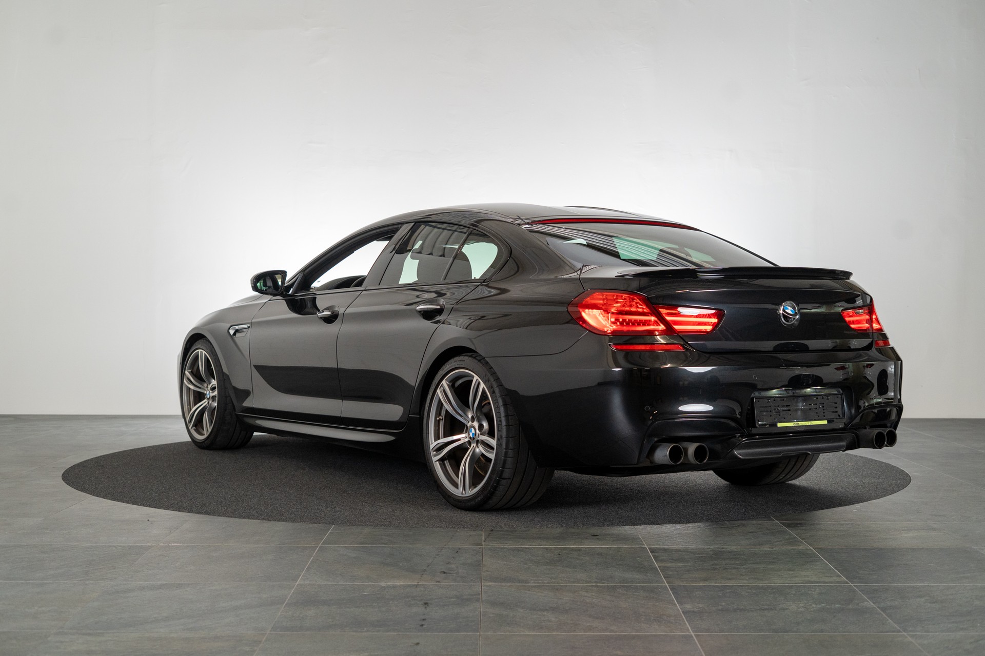 BMW M6 Gran Coupé / Rückfahrkamera / HeadUp-image-6