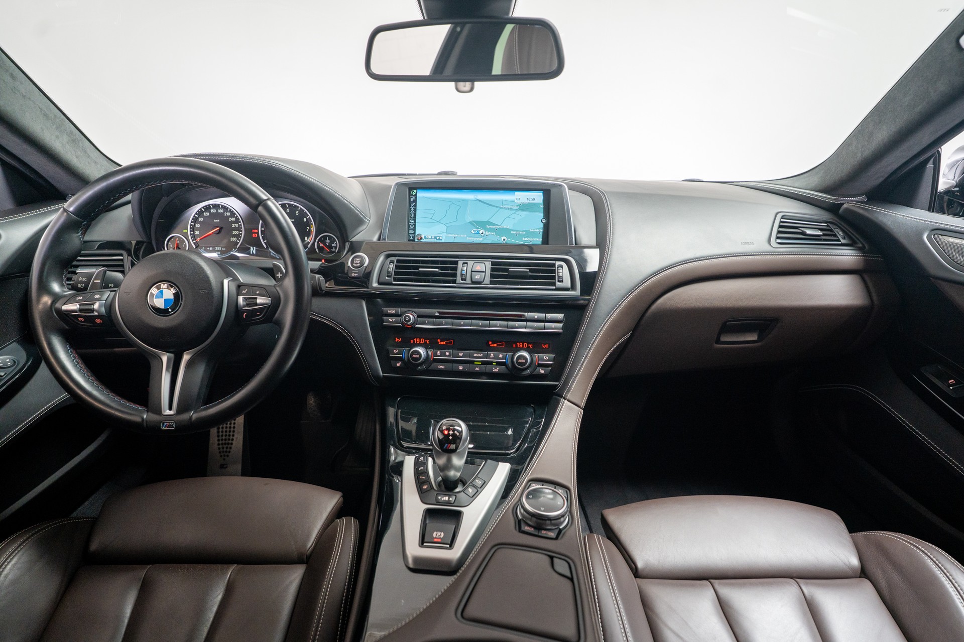 BMW M6 Gran Coupé / Rückfahrkamera / HeadUp-image-15