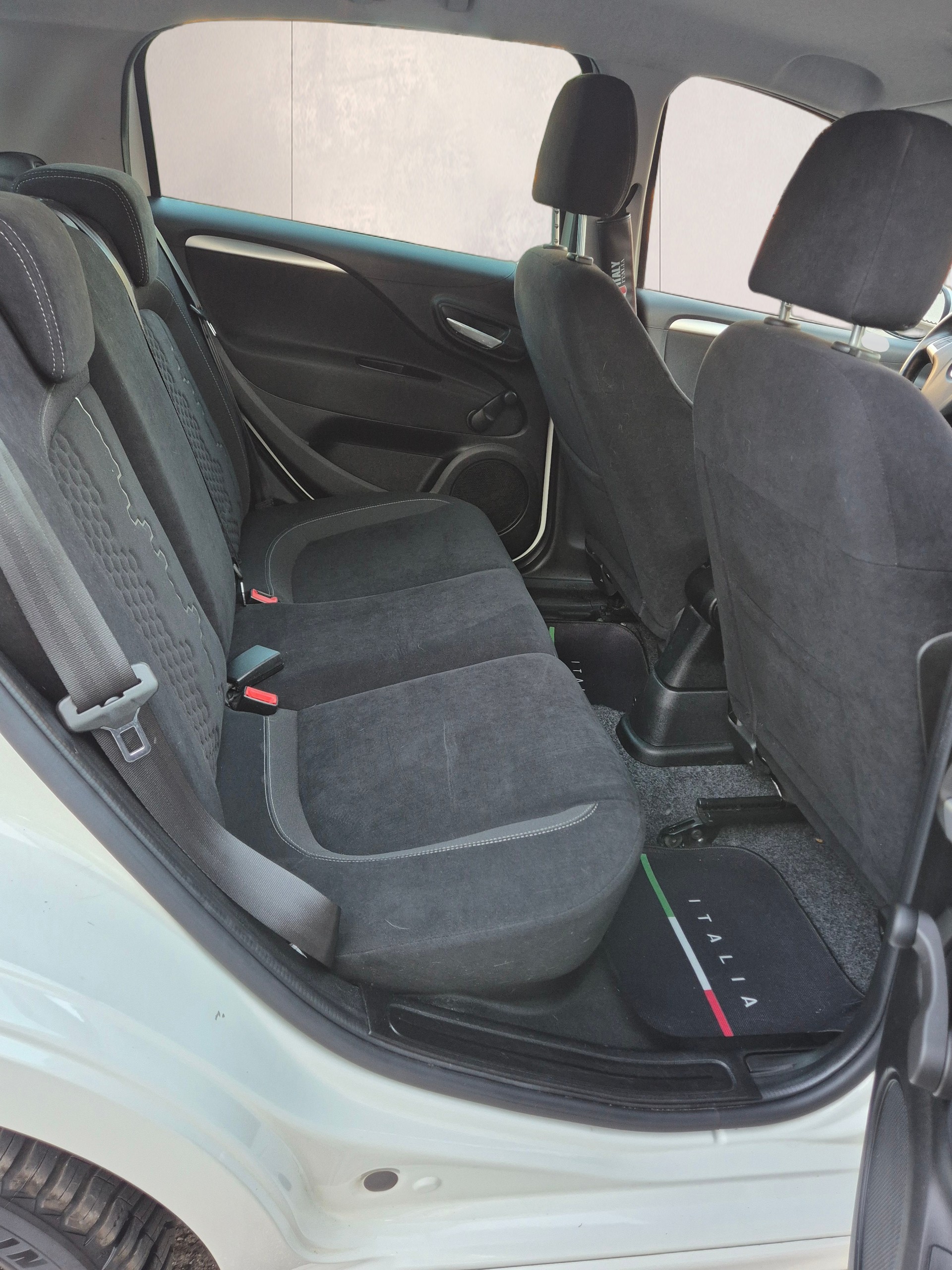 FIAT Punto 0.9 Twinair Pop Star-image-8