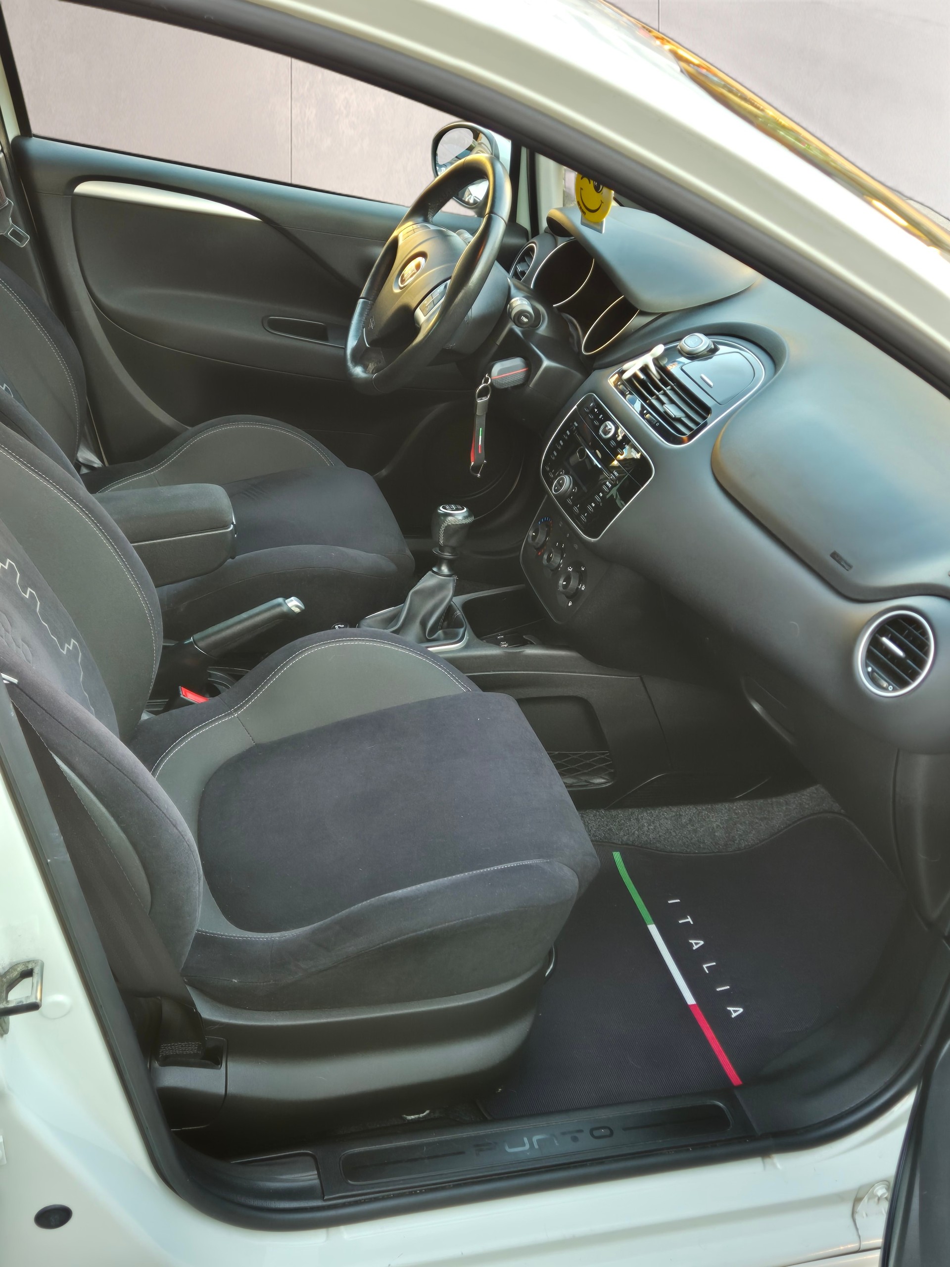 FIAT Punto 0.9 Twinair Pop Star-image-6