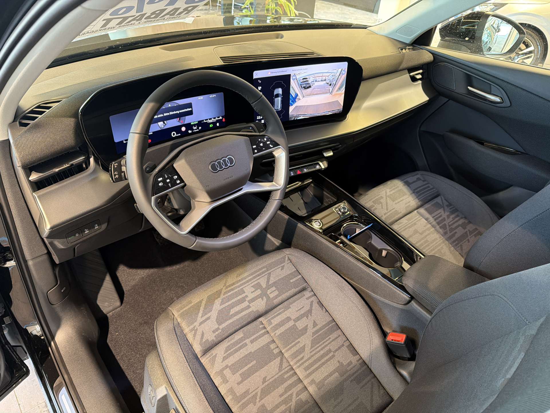 AUDI Q3 TFSi quattro S-Tronic Automat 204PS-image-5
