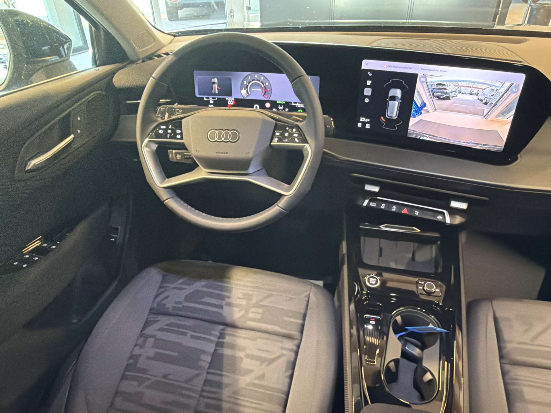 AUDI Q3 TFSi quattro S-Tronic Automat 204PS-image-4