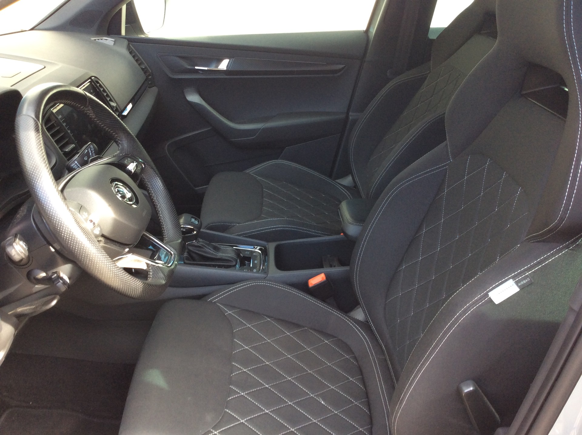 SKODA Karoq 2.0 TDI CR SportLine 4x4 DSG-image-3