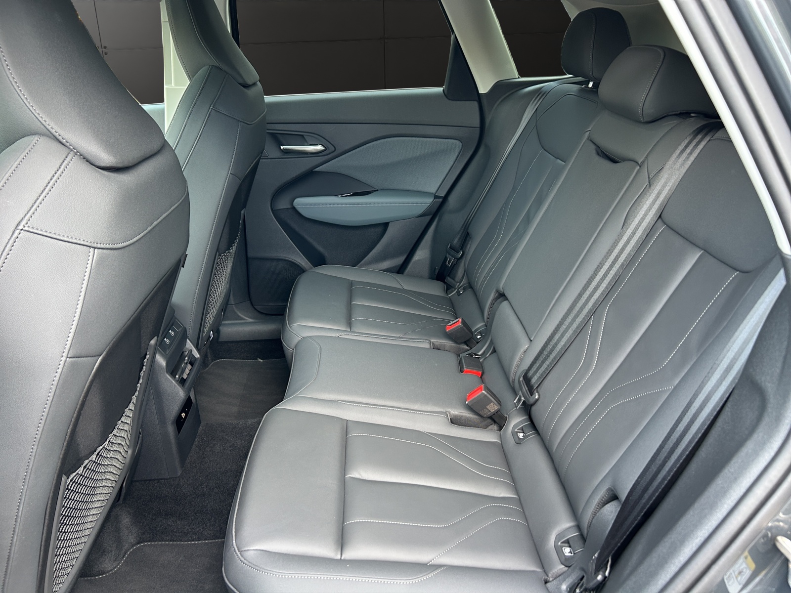AUDI Q3 SUV e-hybrid 200 kW S tronig-image-9