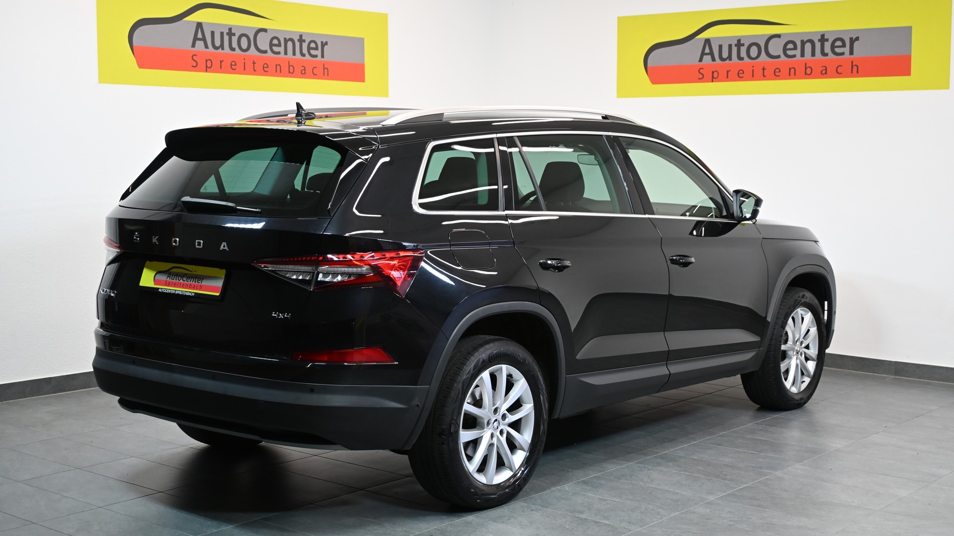 SKODA Kodiaq 2.0 TSI 4x4 Style 7-PLÄTZER-image-13
