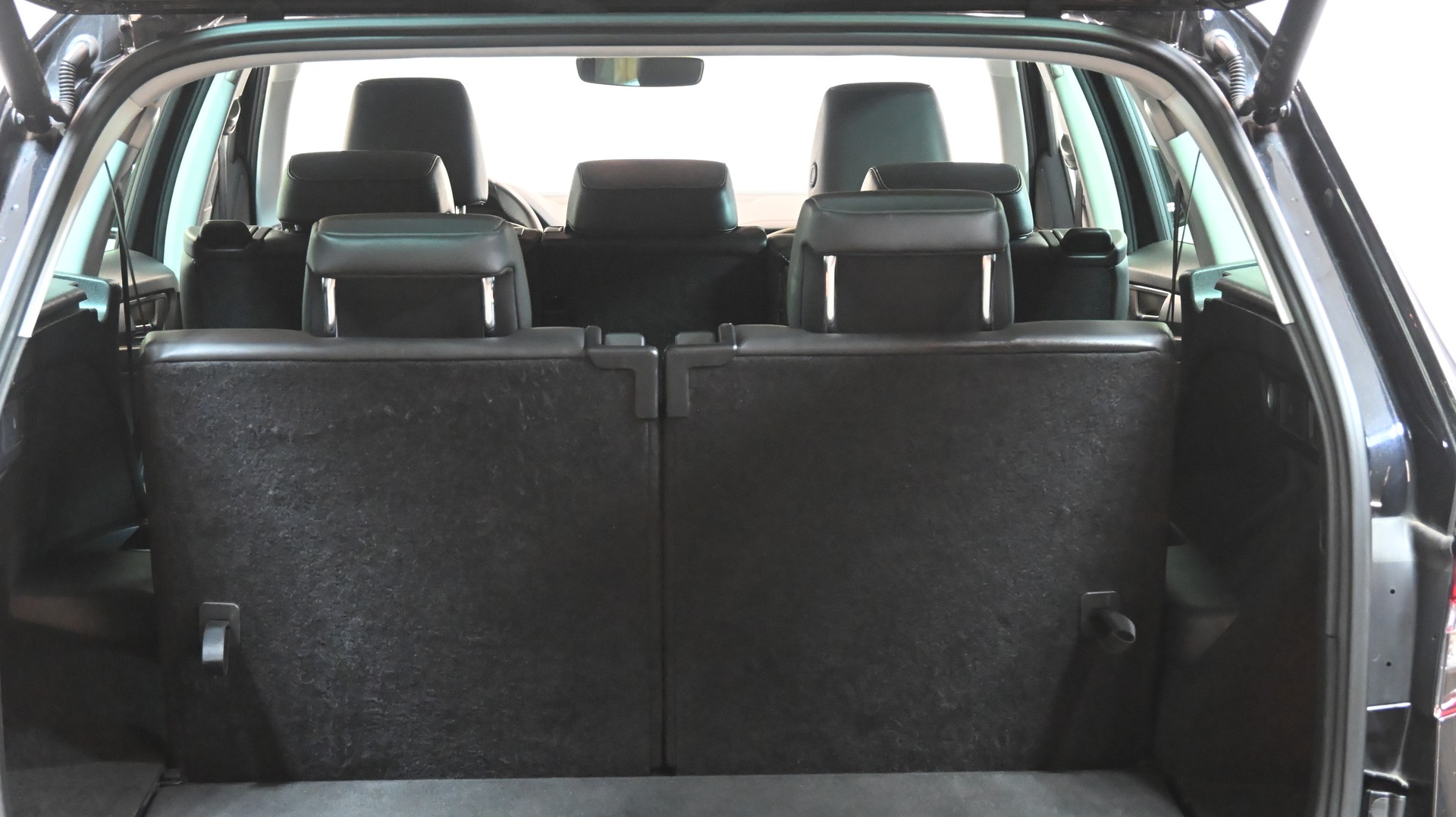 SKODA Kodiaq 2.0 TSI 4x4 Style 7-PLÄTZER-image-6
