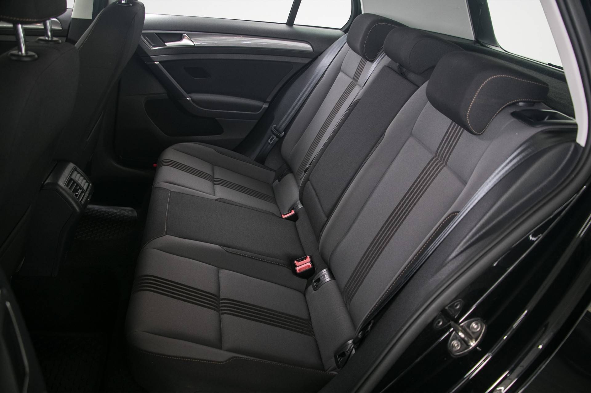 VW Golf 2.0 TDI Allstar 4Motion-image-10